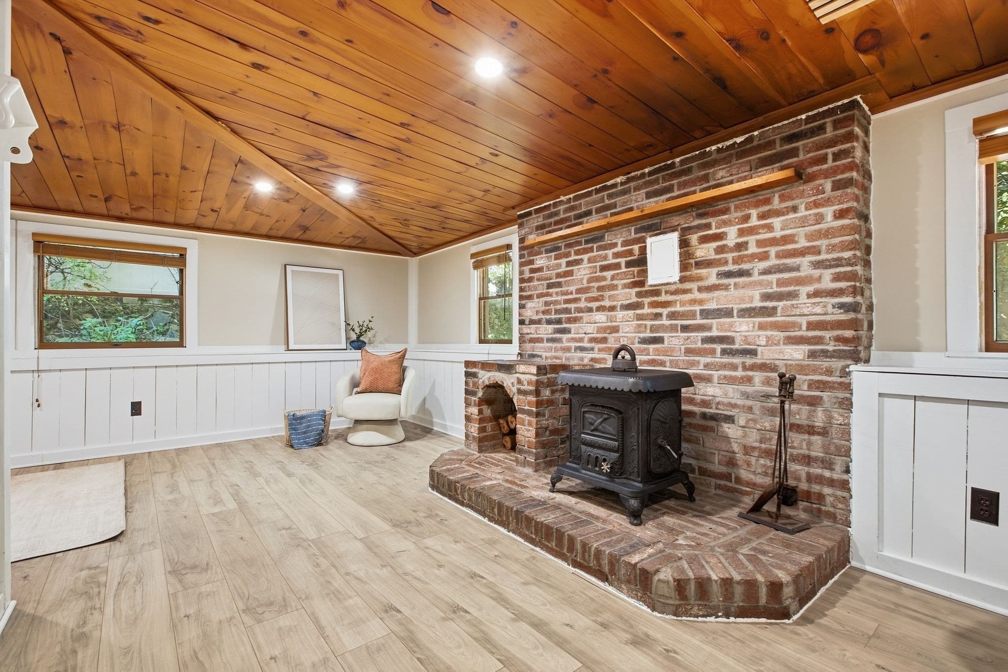 Single Family Residence at 116 Green St, Woburn MA 01801, Woburn, photo 18 of 42