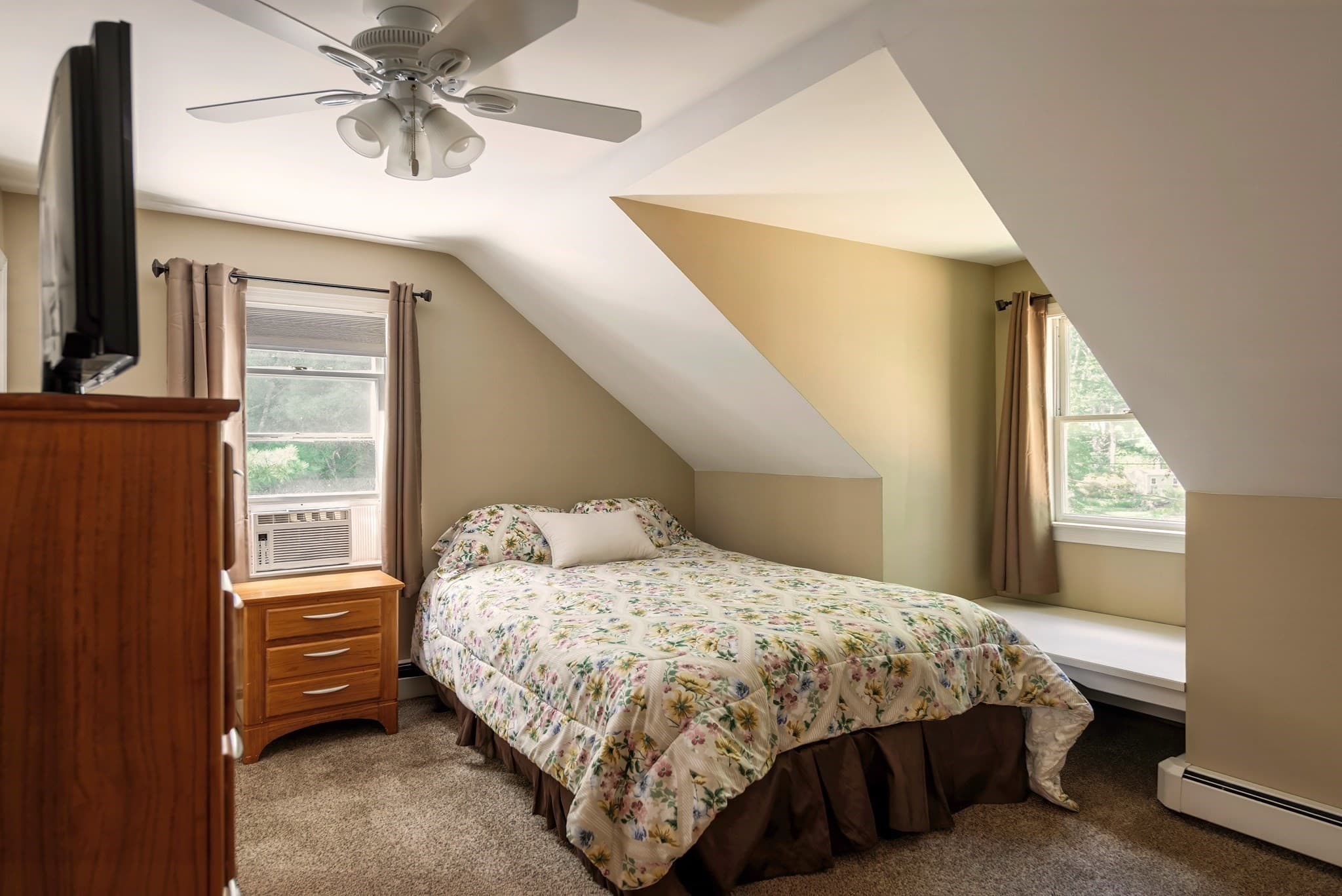 Single Family Residence at 22 Pineswamp Rd, Ipswich MA 01938, Ipswich, photo 16 of 26