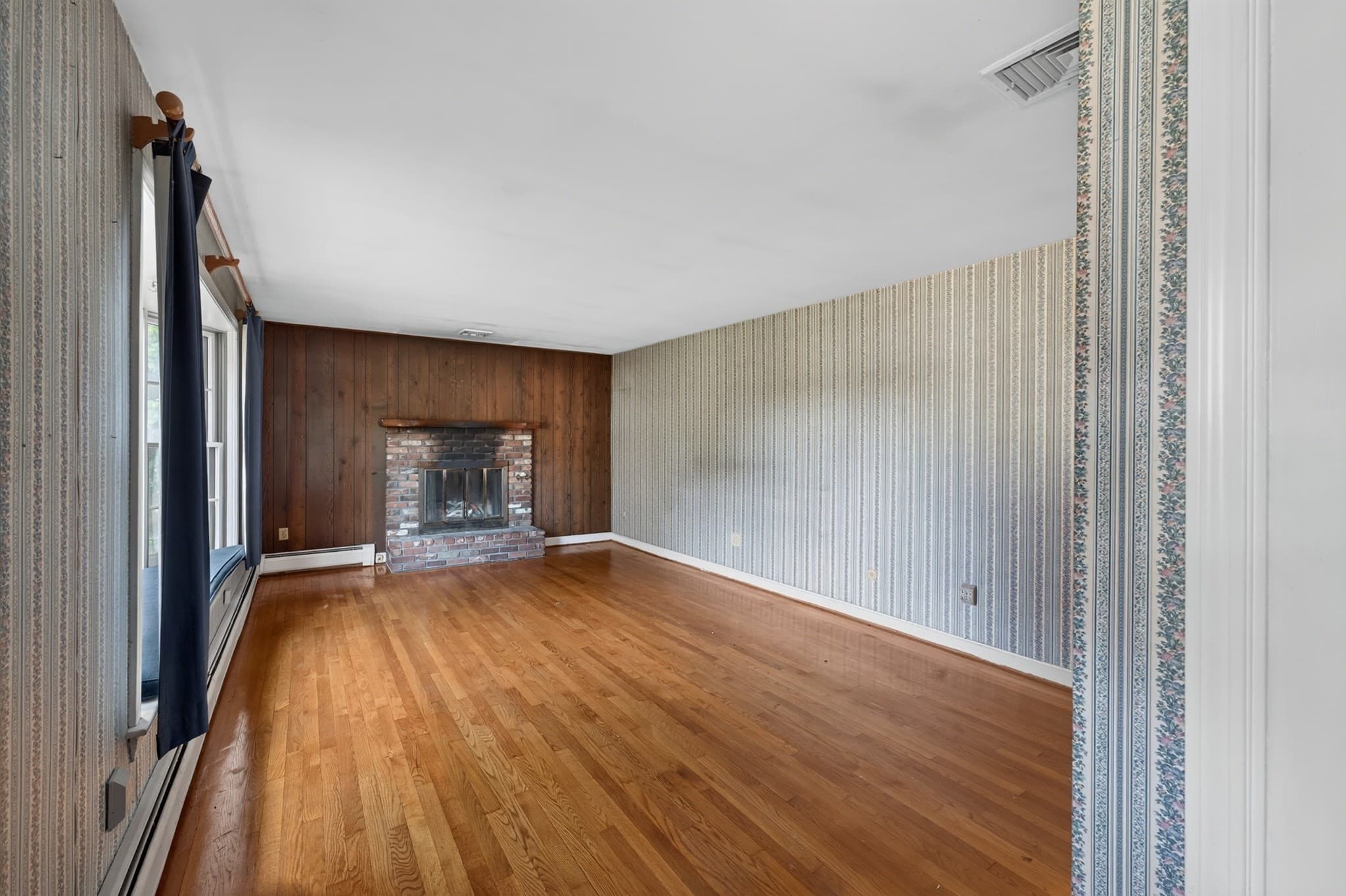 Single Family Residence at 36 Beechwood Dr, Dartmouth MA 02748, Dartmouth, photo 13 of 35