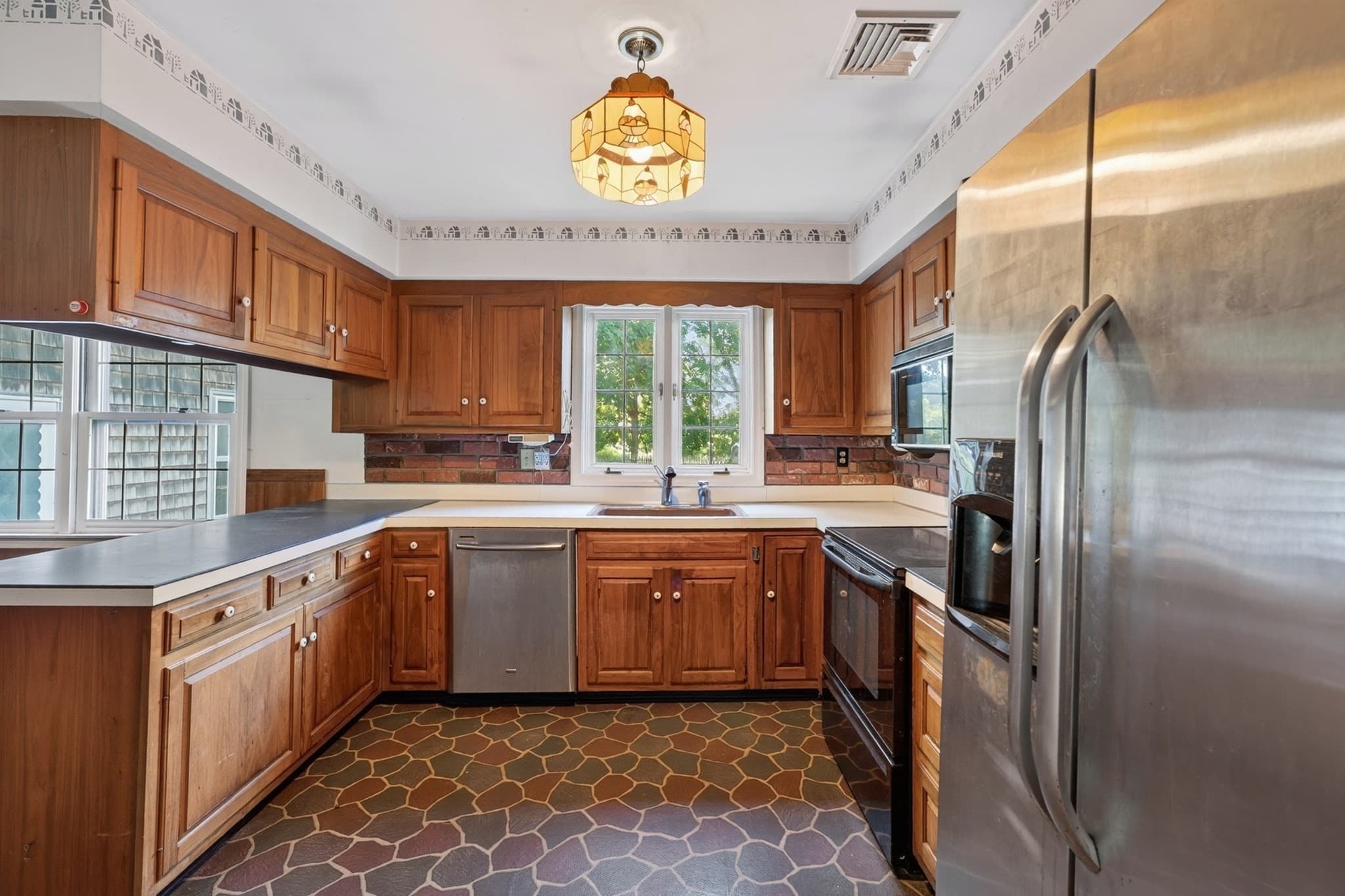 Single Family Residence at 36 Beechwood Dr, Dartmouth MA 02748, Dartmouth, photo 17 of 35