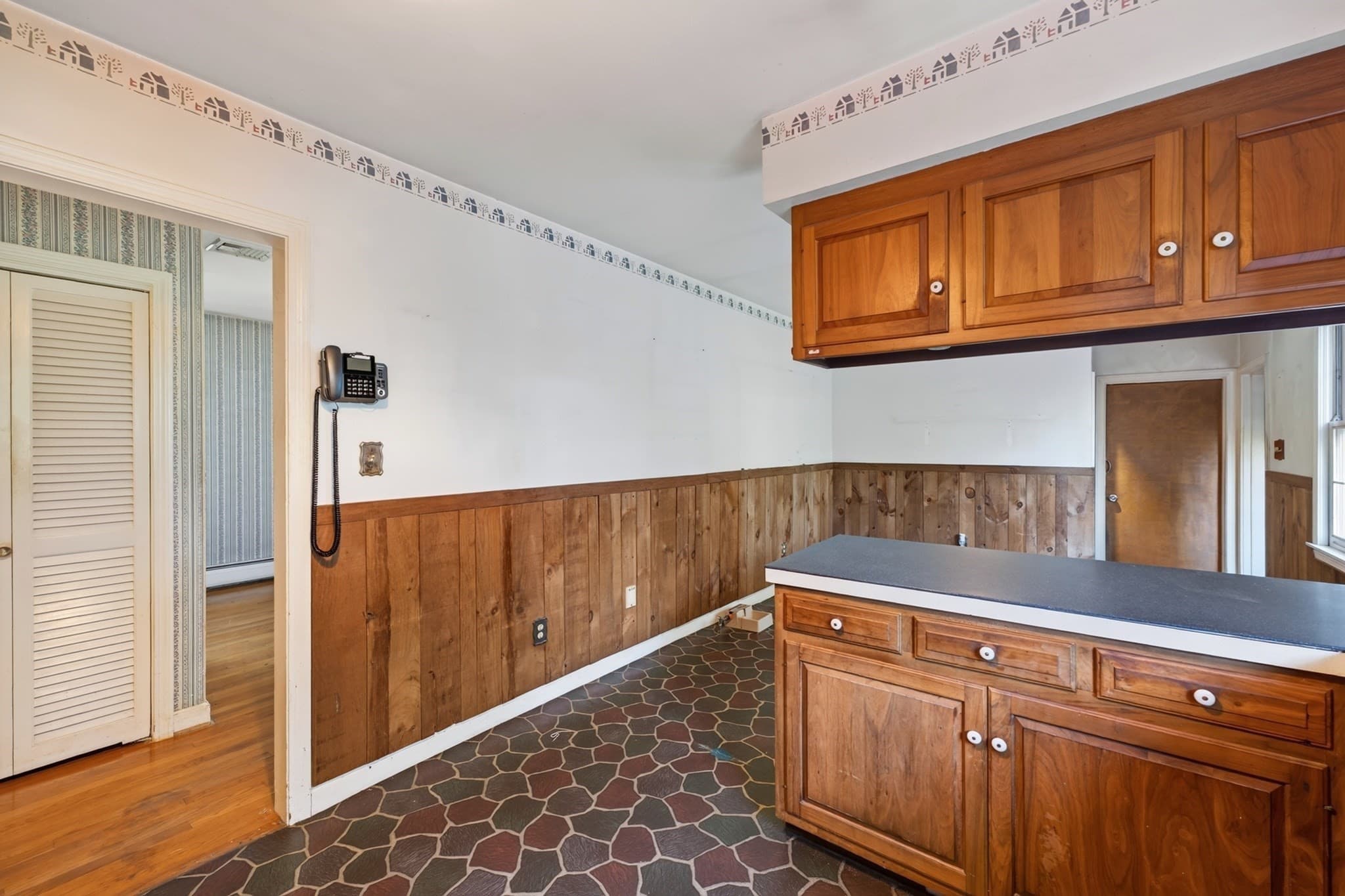 Single Family Residence at 36 Beechwood Dr, Dartmouth MA 02748, Dartmouth, photo 18 of 35