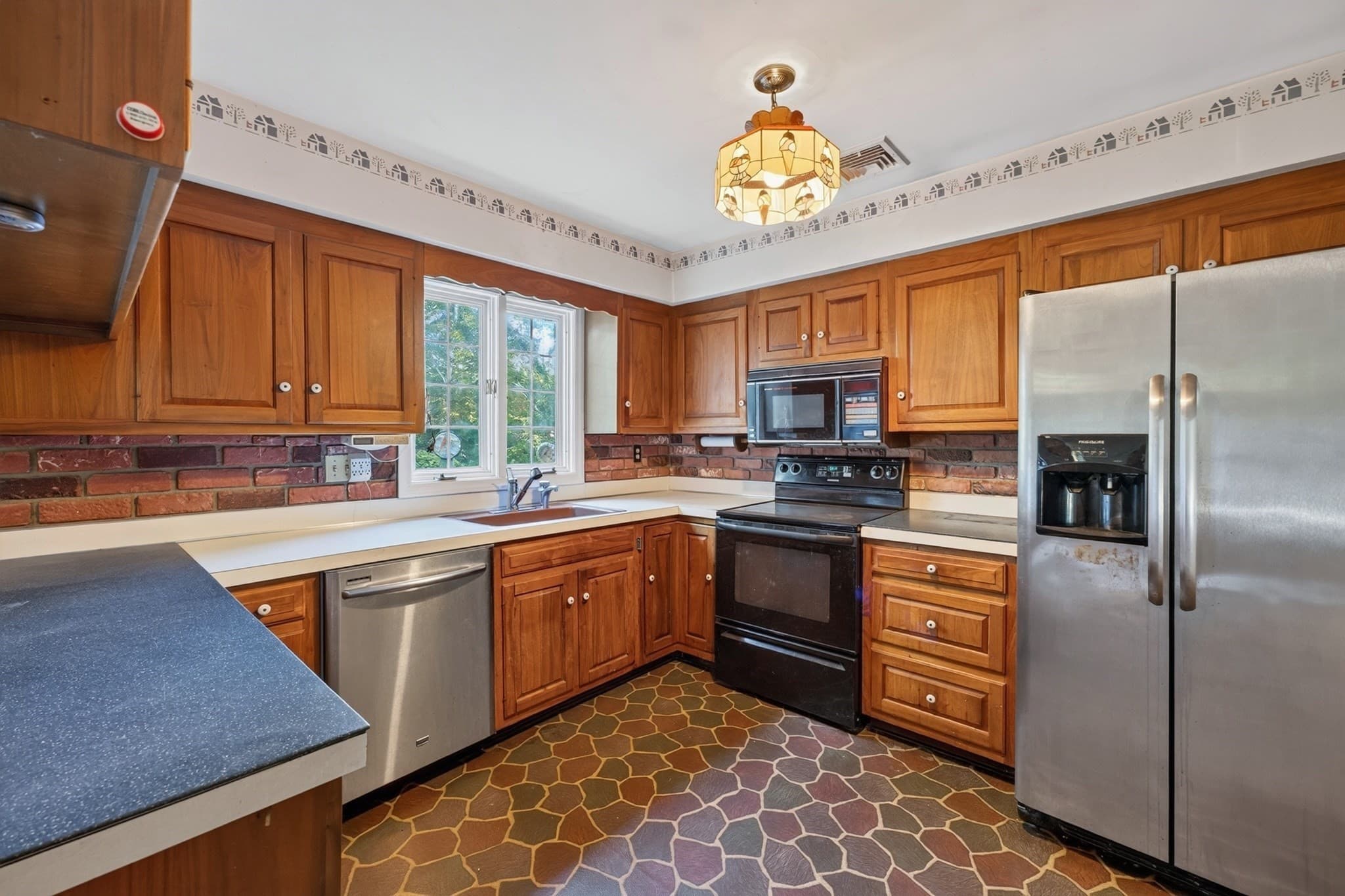 Single Family Residence at 36 Beechwood Dr, Dartmouth MA 02748, Dartmouth, photo 19 of 35