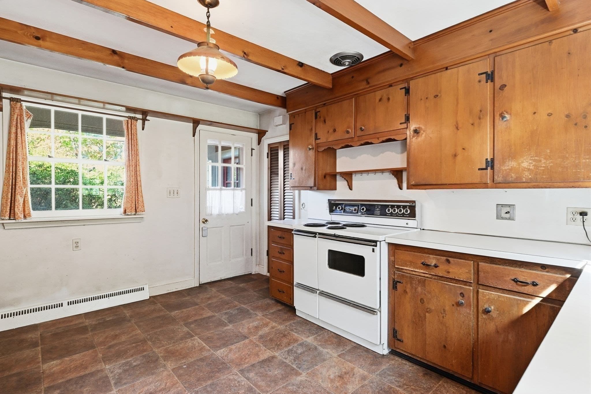 Single Family Residence at 148 Falmouth Rd, West Springfield MA 01089, West Springfield, photo 18 of 36