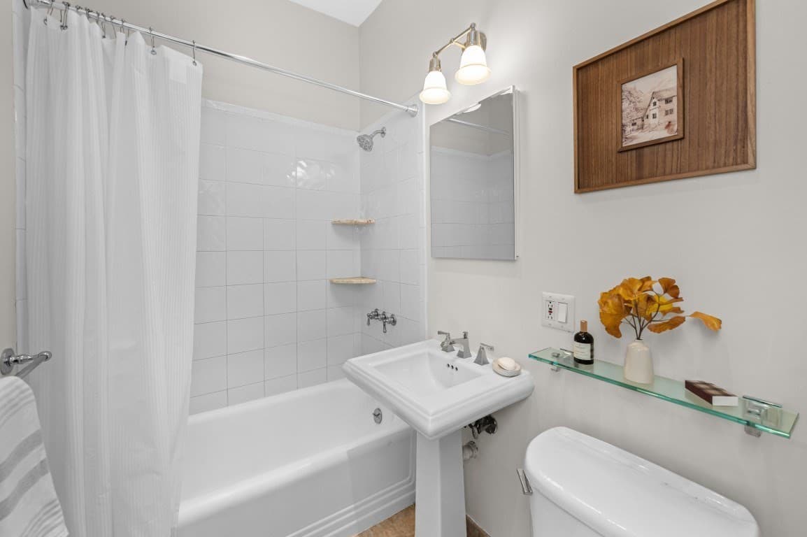 Condominium at 400 Marlborough St # 9, Boston MA 02115, photo 10 of 13