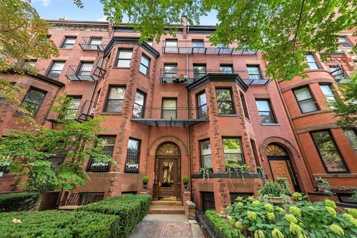 Condominium at 400 Marlborough St # 9, Boston MA 02115, photo 11 of 13