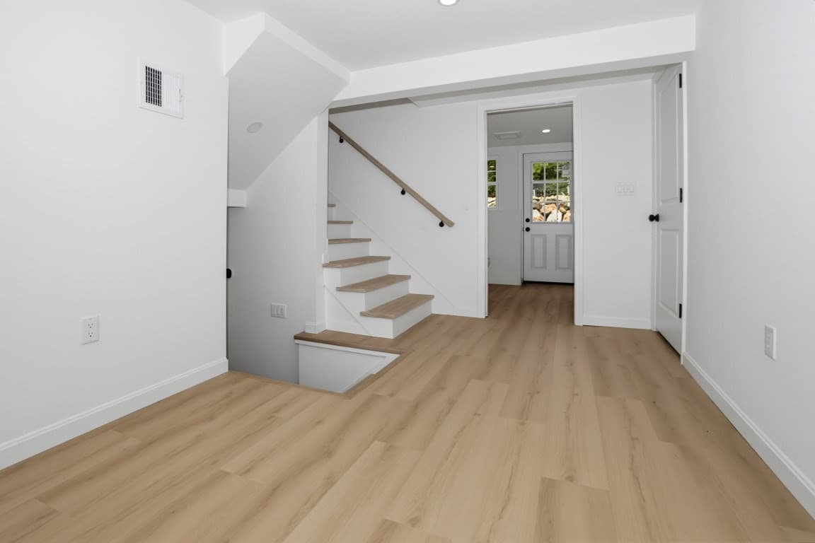 Single Family Residence at 33 Cheryl Ln, Holliston MA 01746, Holliston, photo 13 of 32