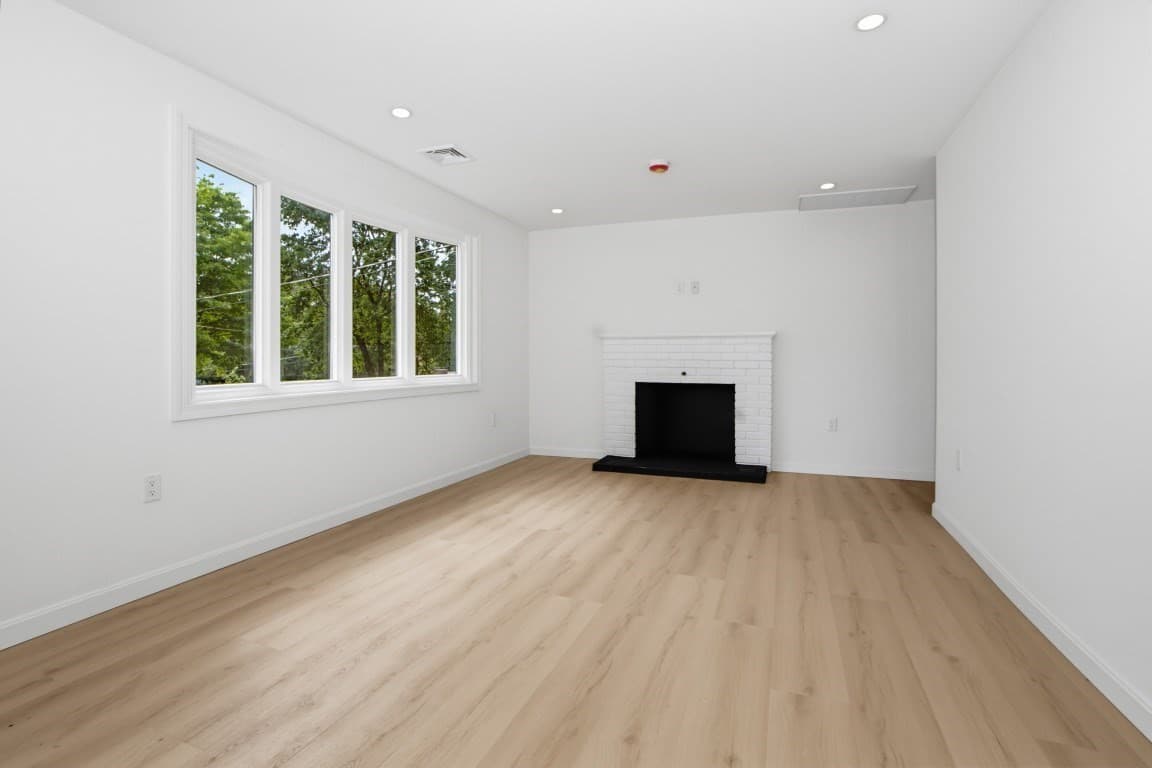 Single Family Residence at 33 Cheryl Ln, Holliston MA 01746, Holliston, photo 14 of 32