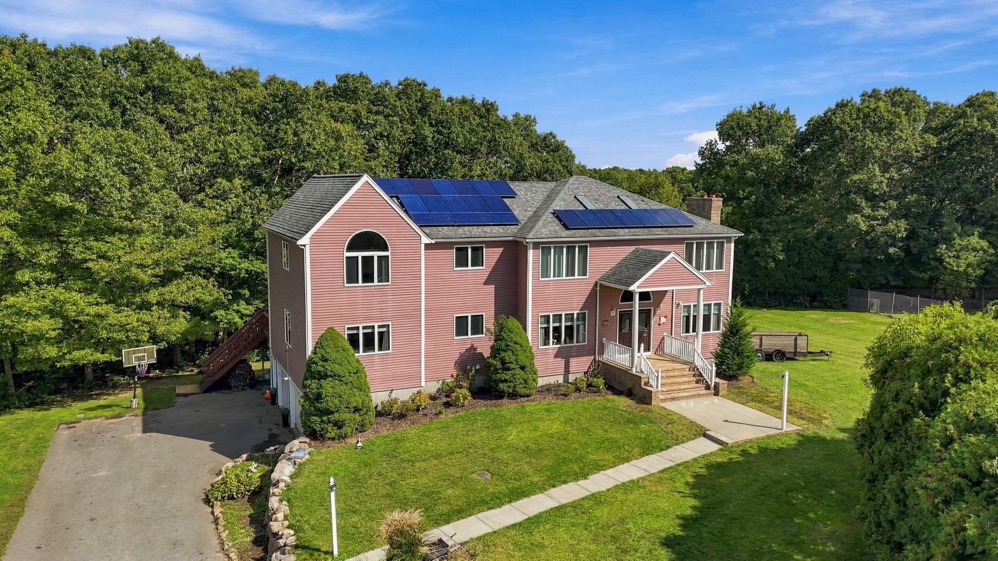 35 Striper Cir, Dartmouth MA 02747