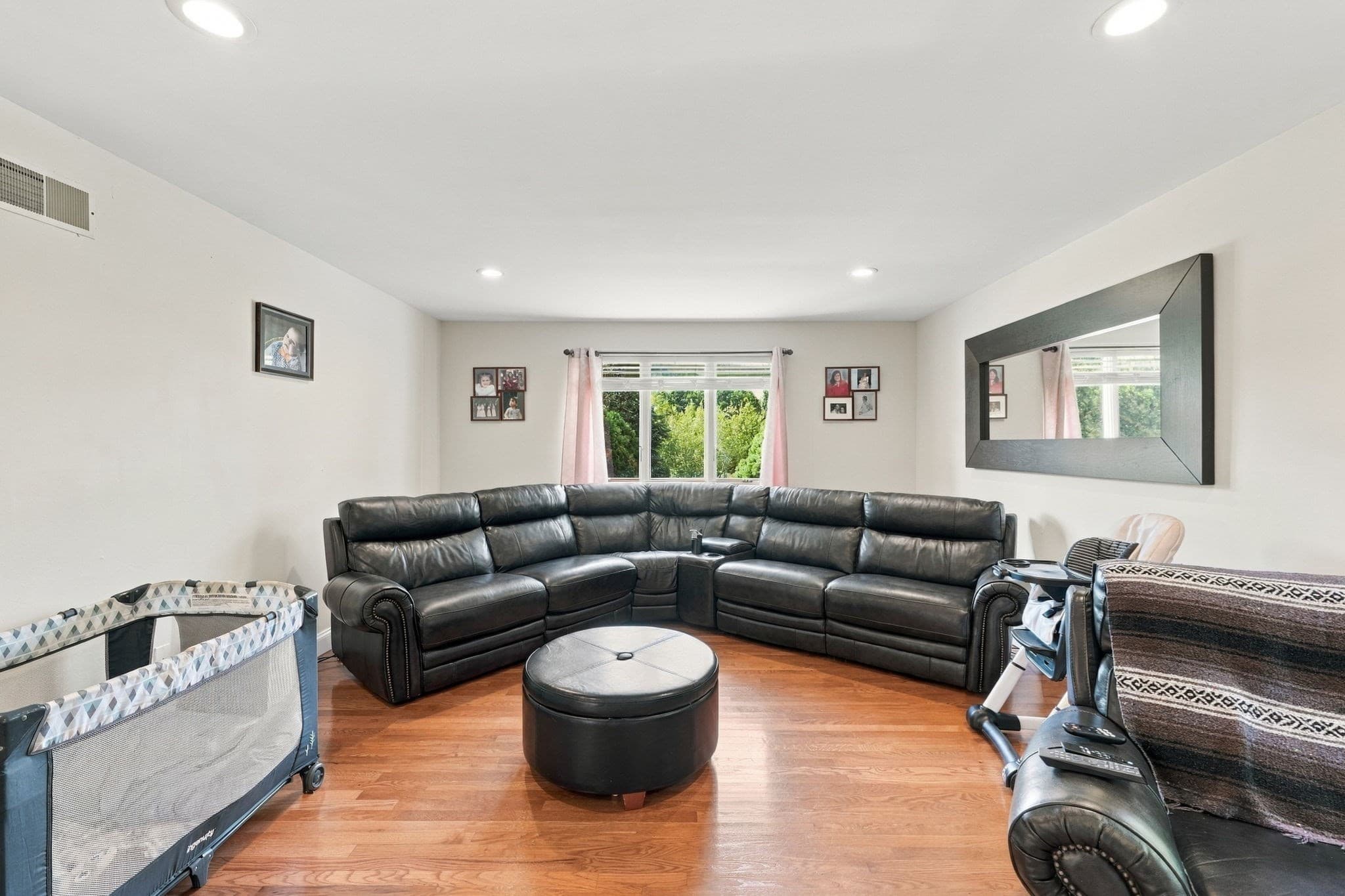 Single Family Residence at 35 Striper Cir, Dartmouth MA 02747, Dartmouth, photo 15 of 39