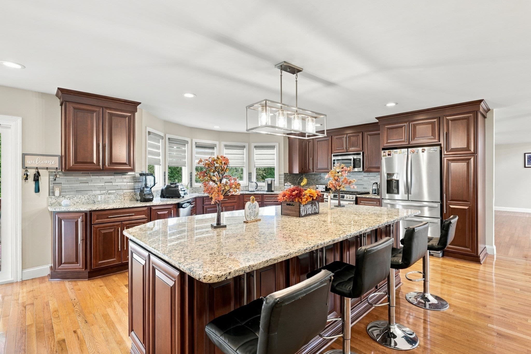 Single Family Residence at 35 Striper Cir, Dartmouth MA 02747, Dartmouth, photo 8 of 39