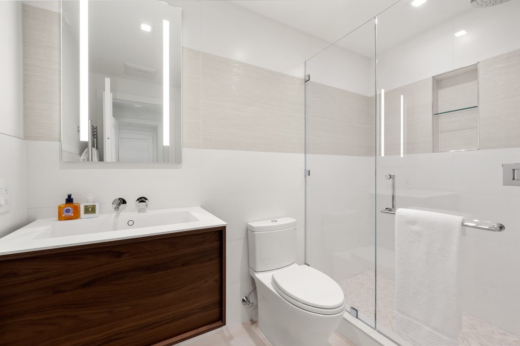 Condominium at 262 Commonwealth Ave # 1A, Boston MA 02116, Boston, photo 27 of 40