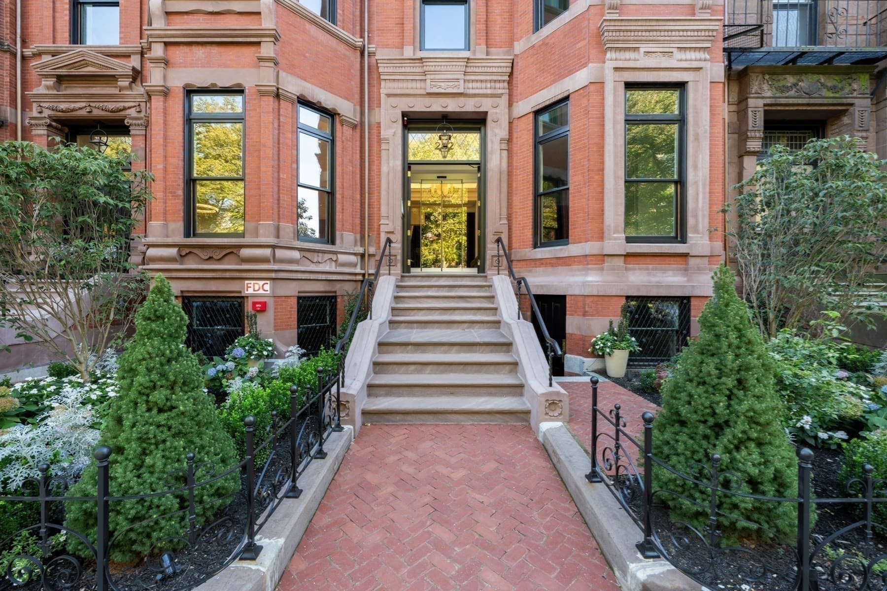 Condominium at 262 Commonwealth Ave # 1A, Boston MA 02116, Boston, photo 36 of 40