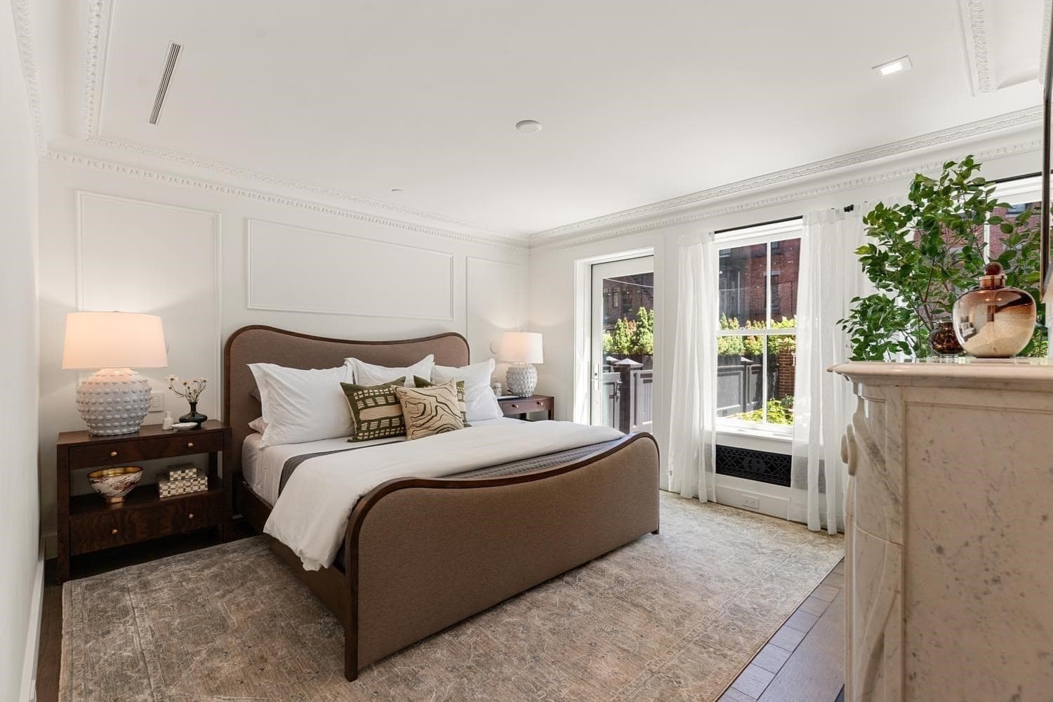 Condominium at 262 Commonwealth Ave # 1B, Boston MA 02116, Boston, photo 17 of 33