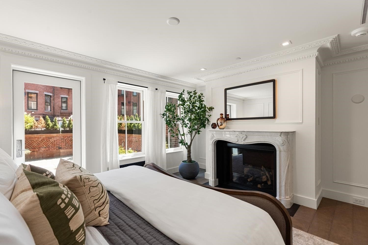 Condominium at 262 Commonwealth Ave # 1B, Boston MA 02116, Boston, photo 18 of 33