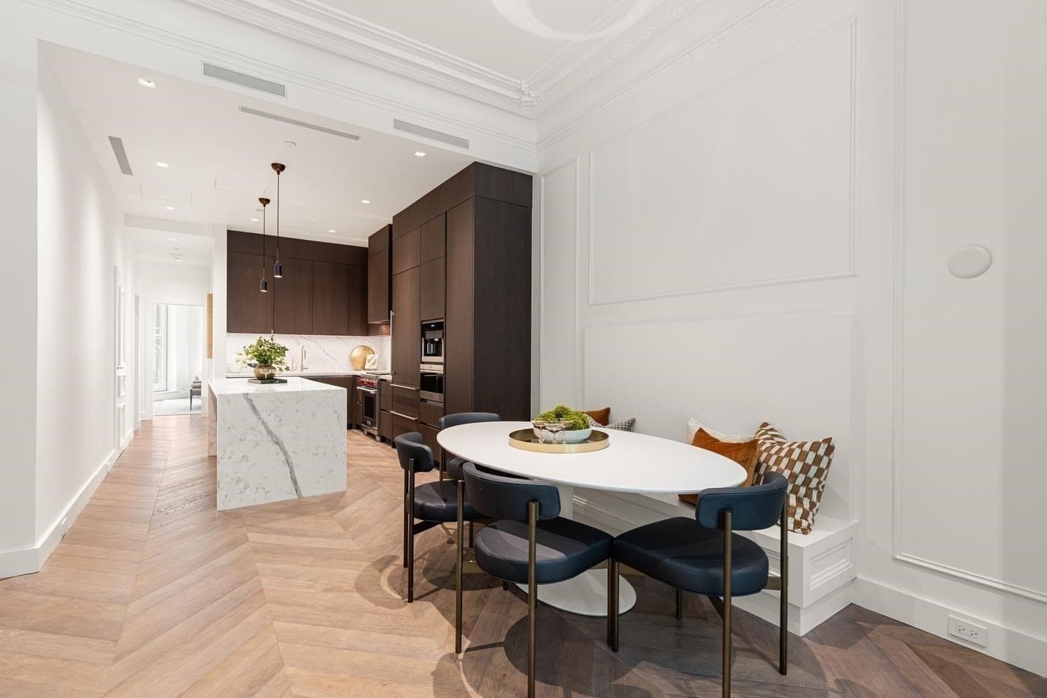 Condominium at 262 Commonwealth Ave # 1B, Boston MA 02116, Boston, photo 4 of 33