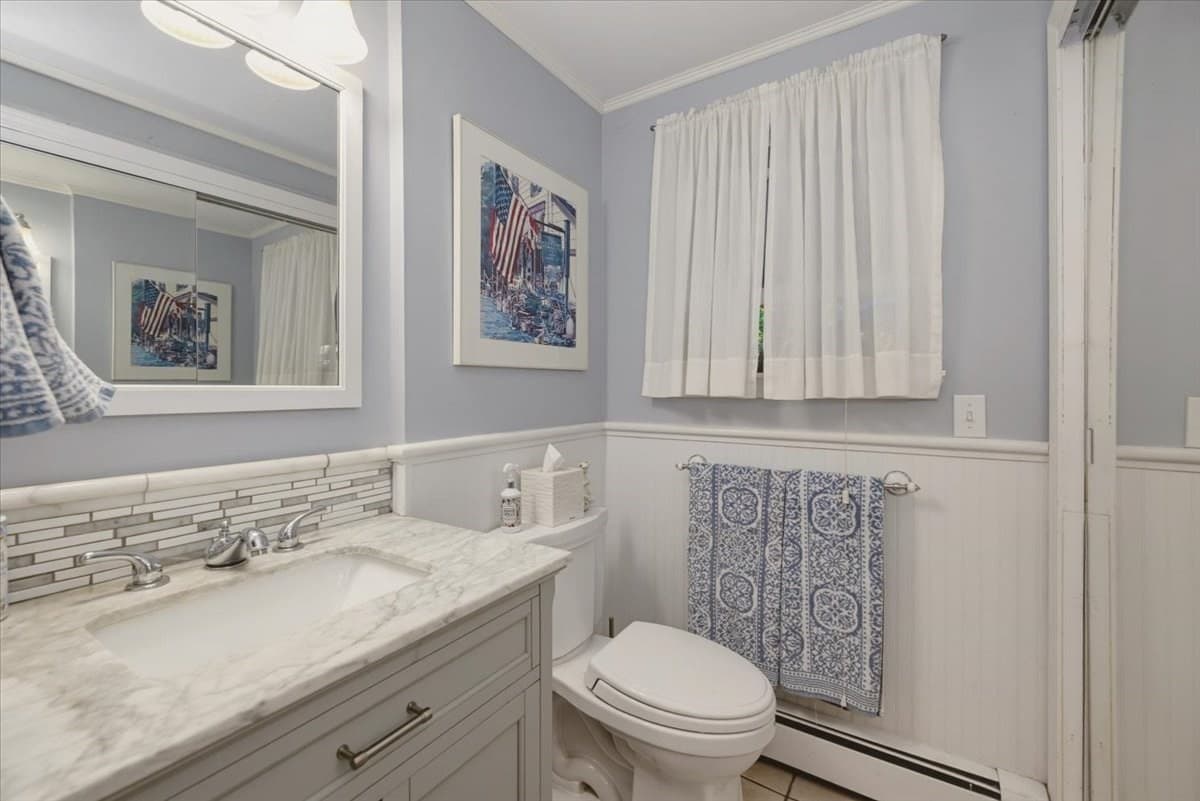 Single Family Residence at 4 Brierwood Ct, Gloucester MA 01930, Gloucester, photo 26 of 37