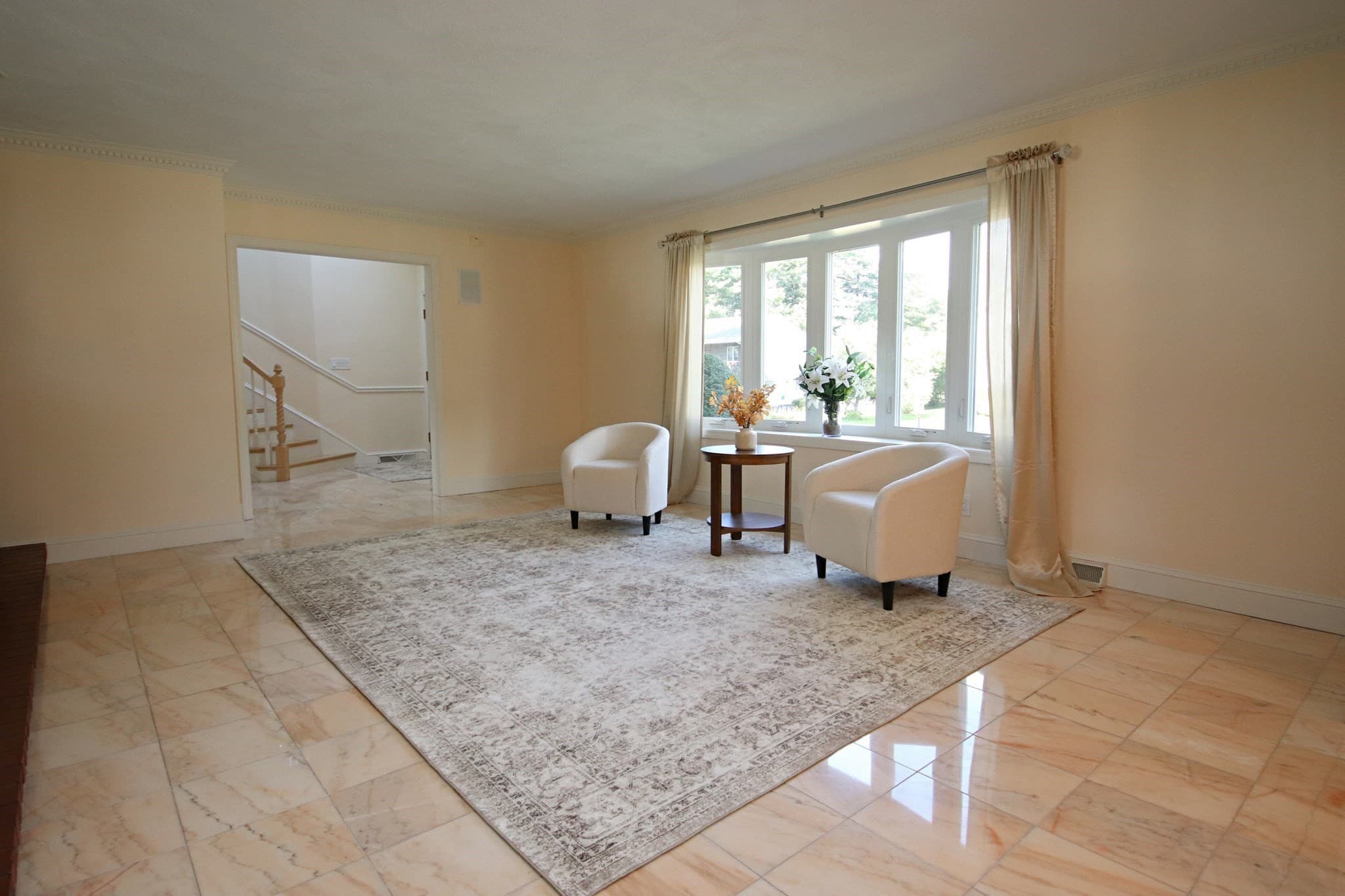 Single Family Residence at 14 Arrowhead Drive, Saugus MA 01906, Saugus, photo 6 of 42