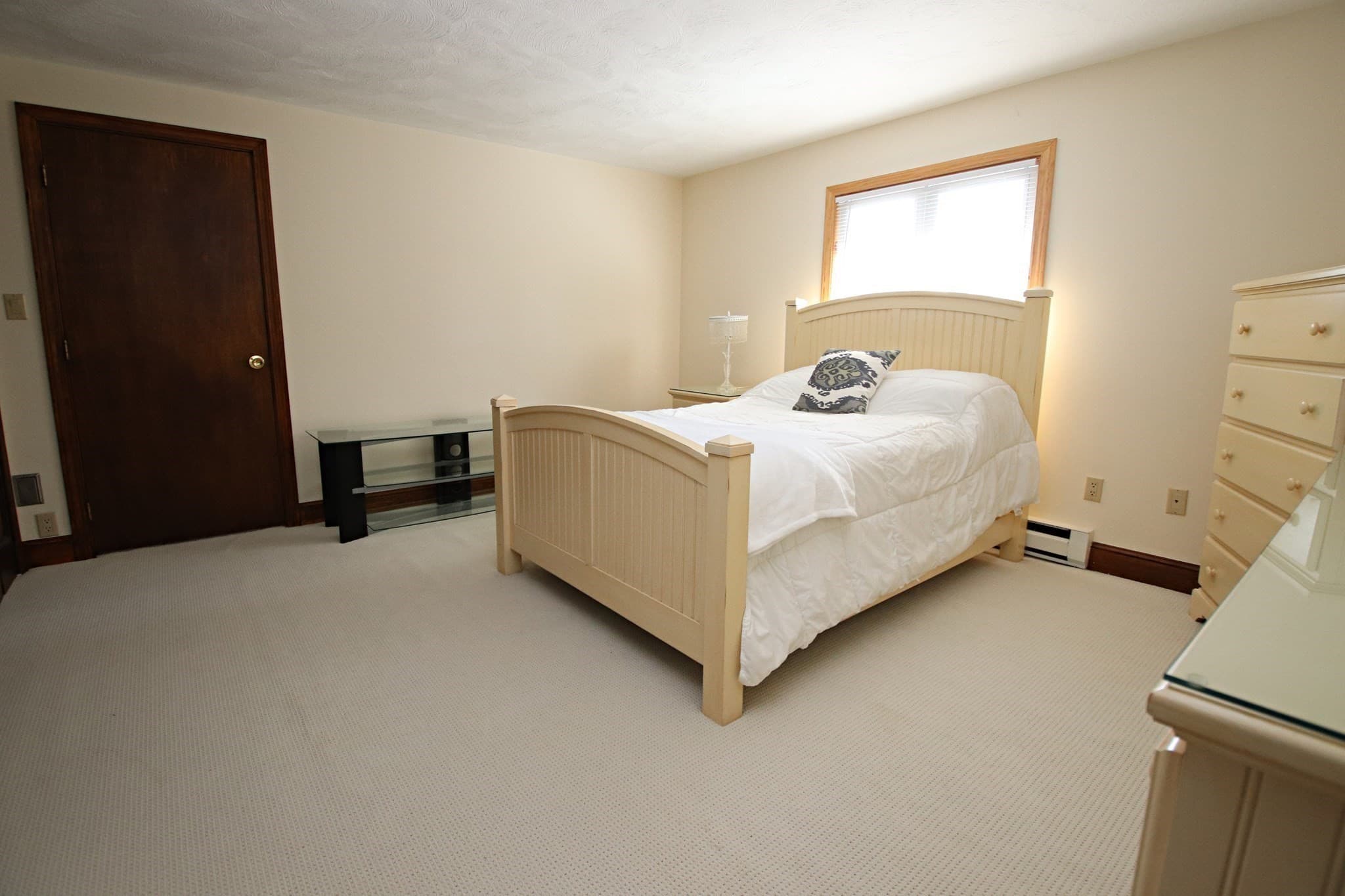Single Family Residence at 14 Arrowhead Drive, Saugus MA 01906, Saugus, photo 24 of 42