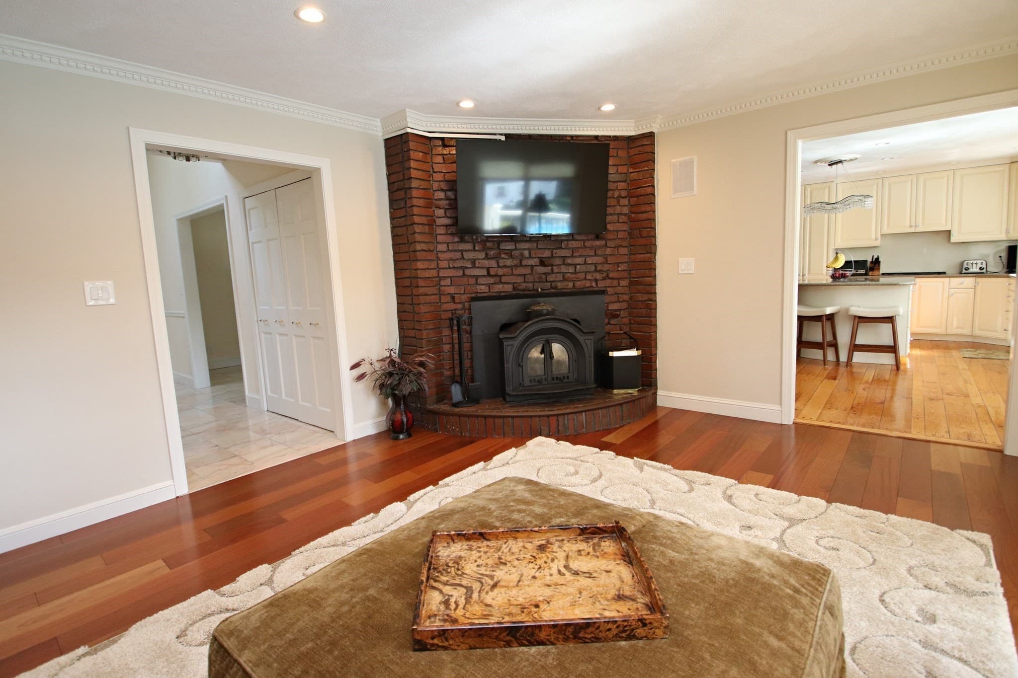 Single Family Residence at 14 Arrowhead Drive, Saugus MA 01906, Saugus, photo 14 of 42