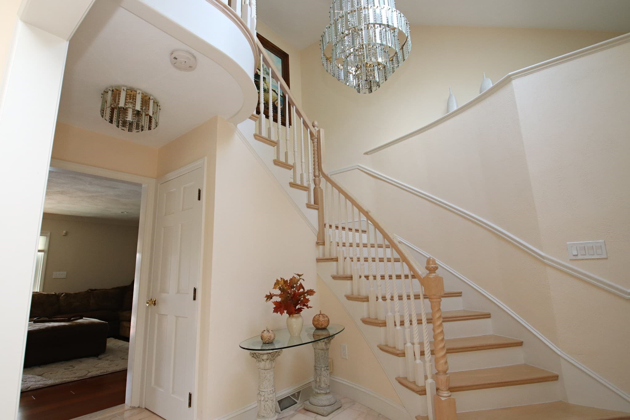Single Family Residence at 14 Arrowhead Drive, Saugus MA 01906, Saugus, photo 4 of 42