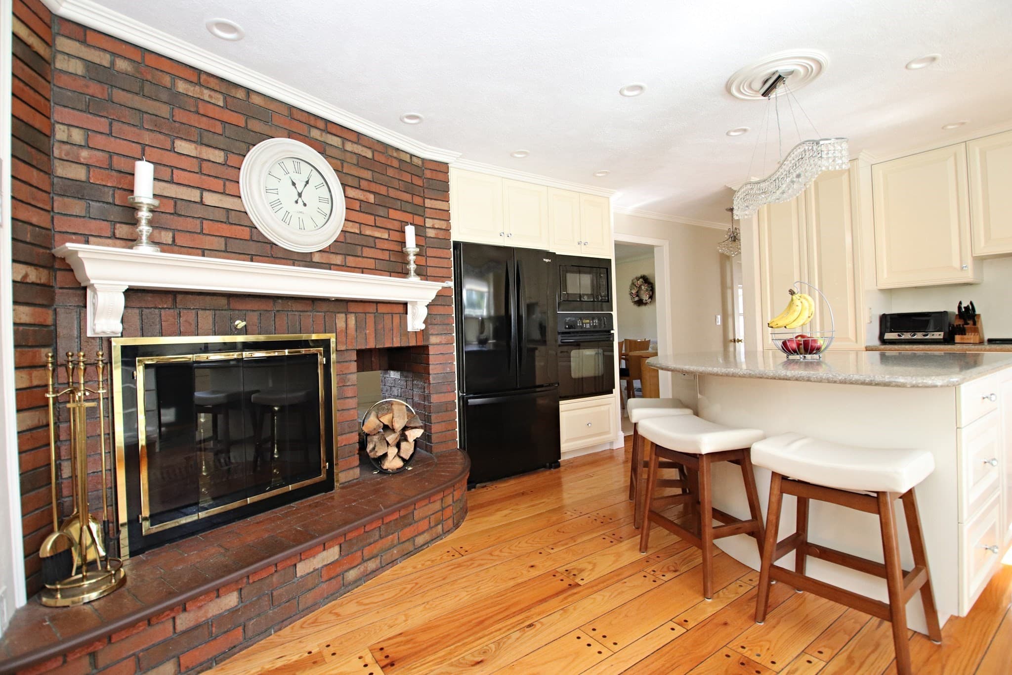Single Family Residence at 14 Arrowhead Drive, Saugus MA 01906, Saugus, photo 8 of 42