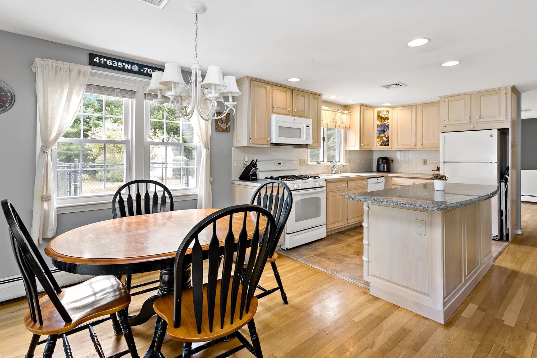 Single Family Residence at 348 Prince Hinckley Road, Barnstable MA 02632, Barnstable, photo 10 of 38