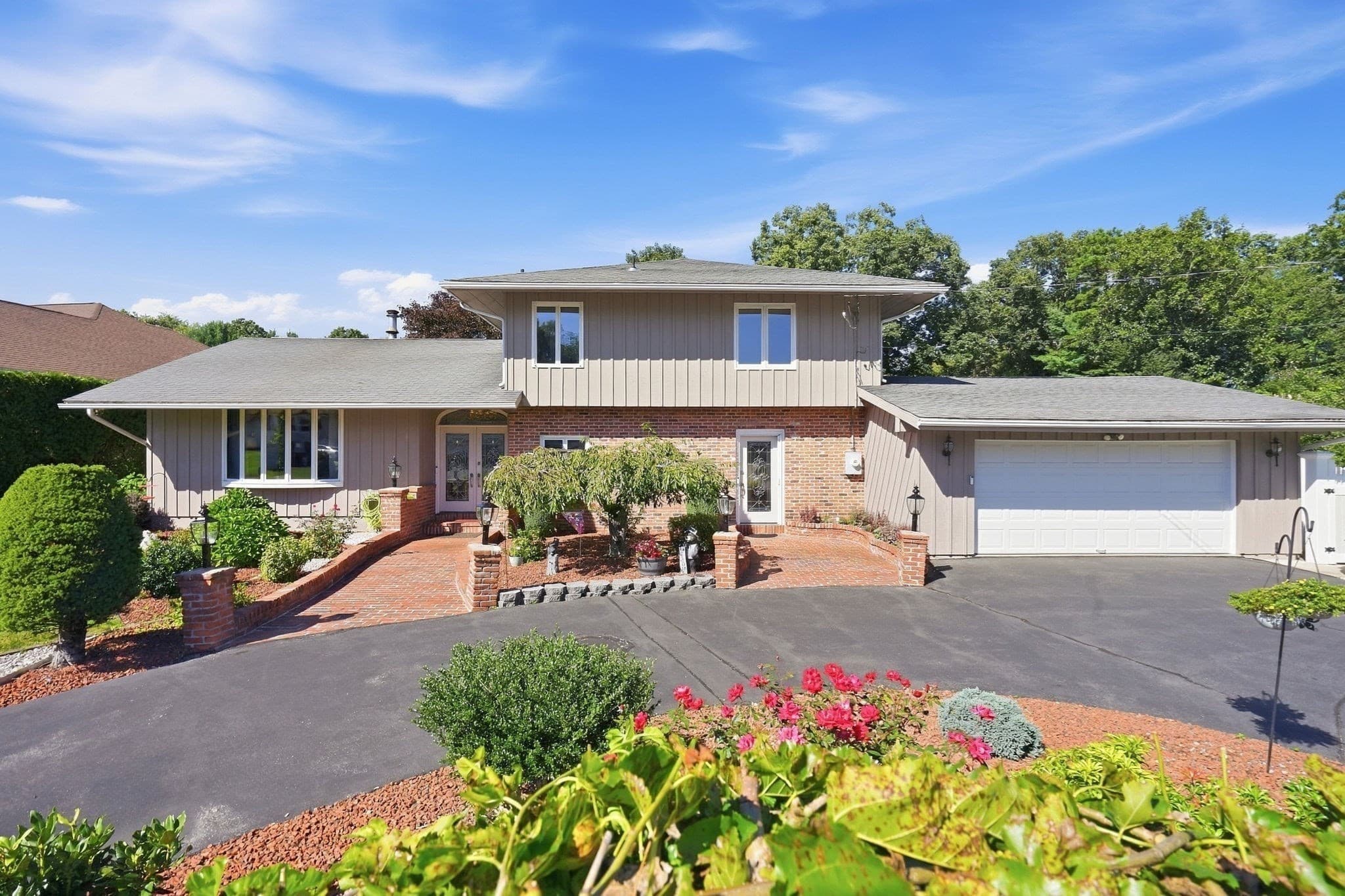 Single Family Residence at 105 Higher Brook Dr, Ludlow MA 01056, Ludlow, photo 41 of 42