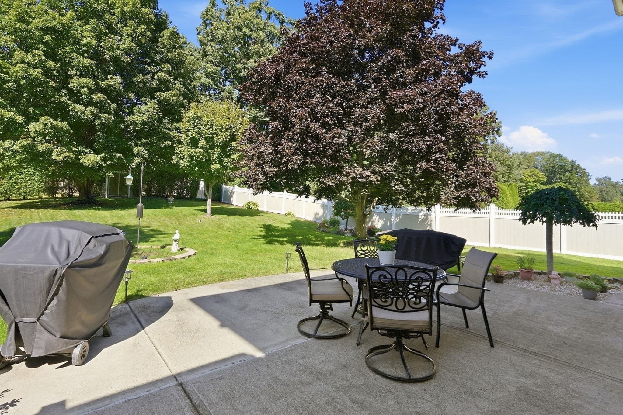 Single Family Residence at 105 Higher Brook Dr, Ludlow MA 01056, Ludlow, photo 35 of 42
