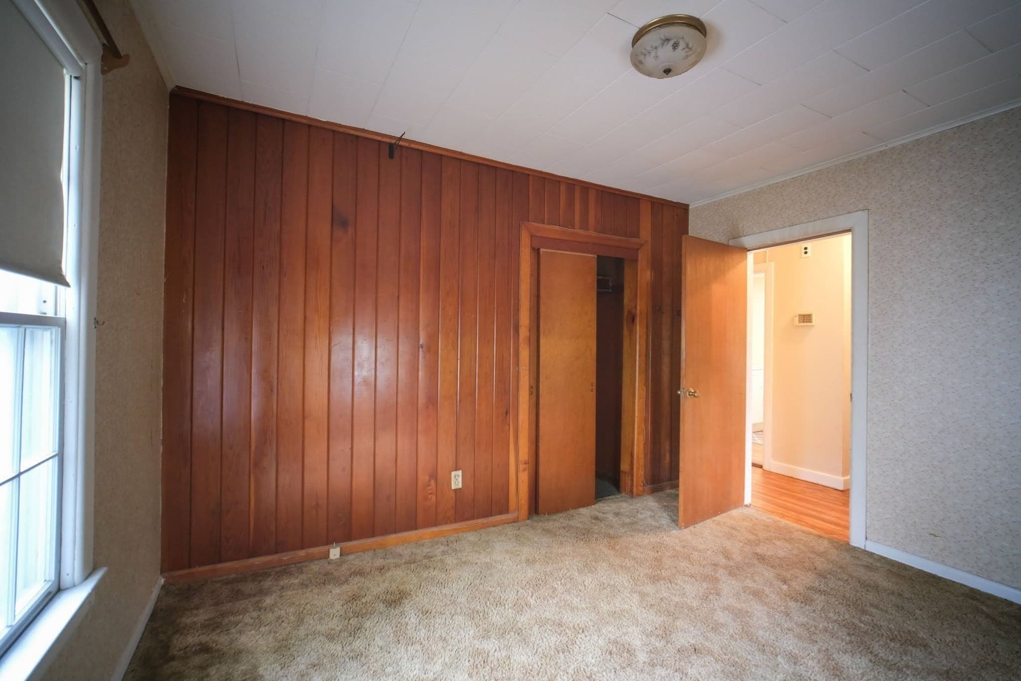 Single Family Residence at 103 Farnsworth St, Springfield MA 01107, Springfield, photo 17 of 23