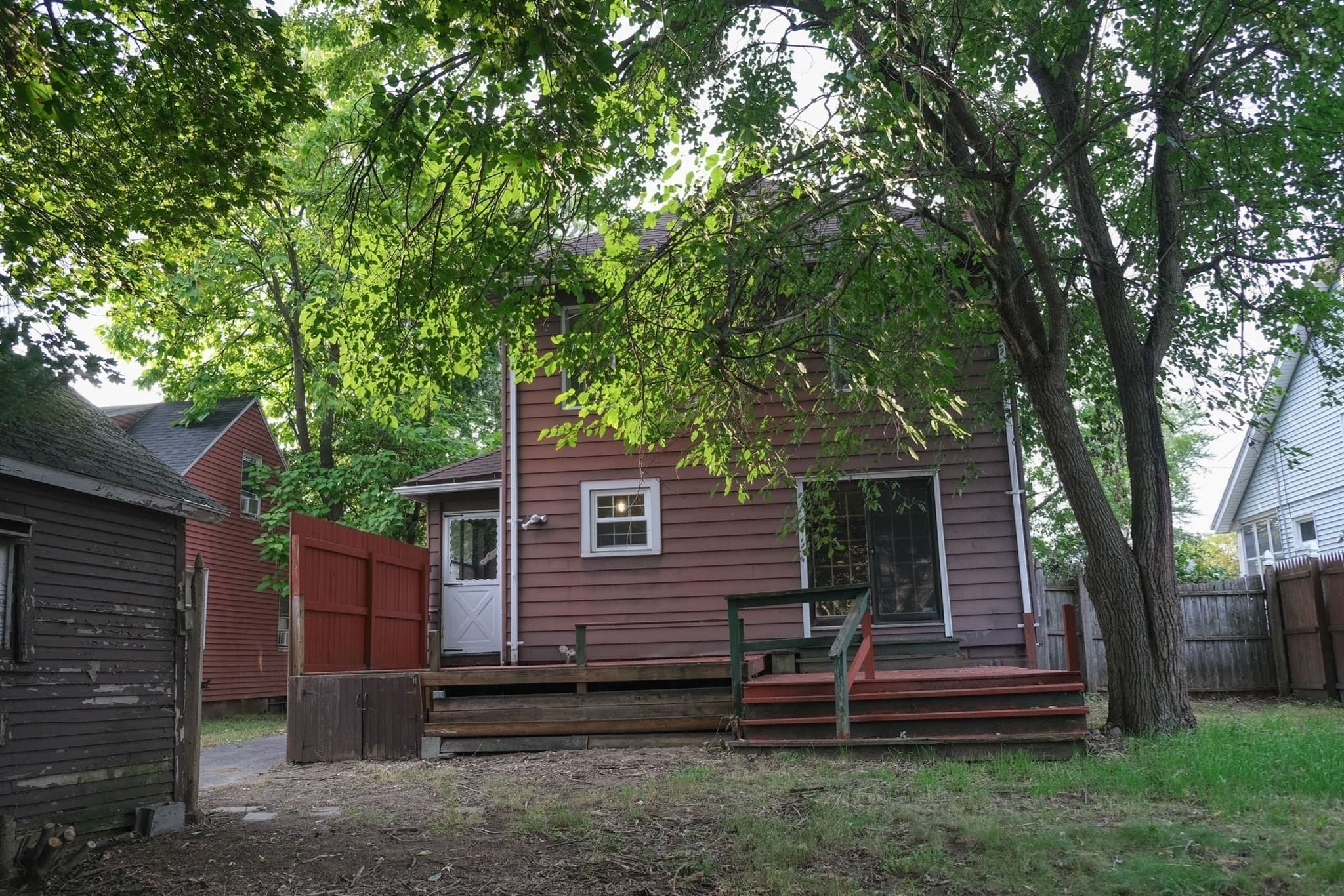 Single Family Residence at 103 Farnsworth St, Springfield MA 01107, Springfield, photo 22 of 23