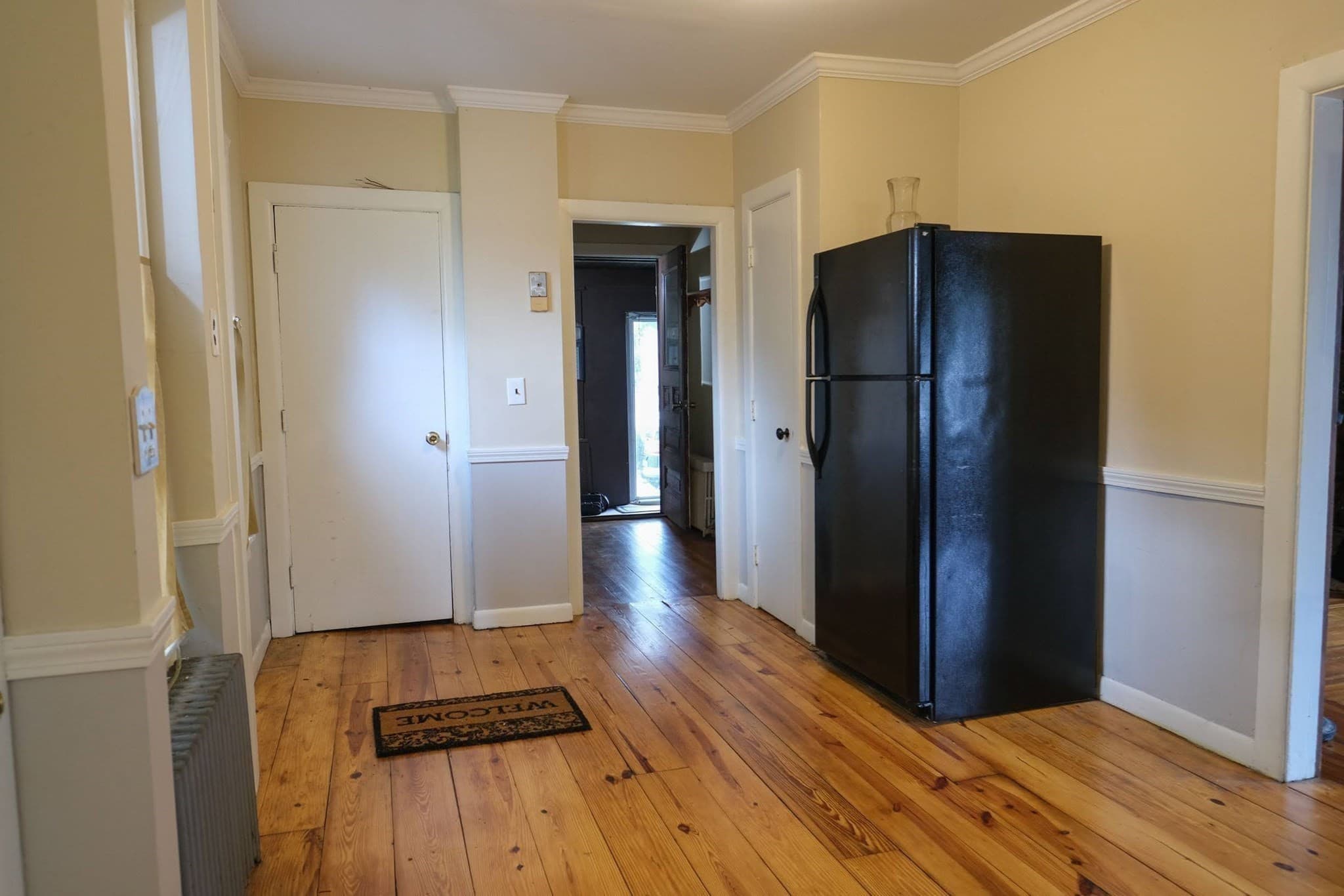Single Family Residence at 103 Farnsworth St, Springfield MA 01107, Springfield, photo 5 of 23