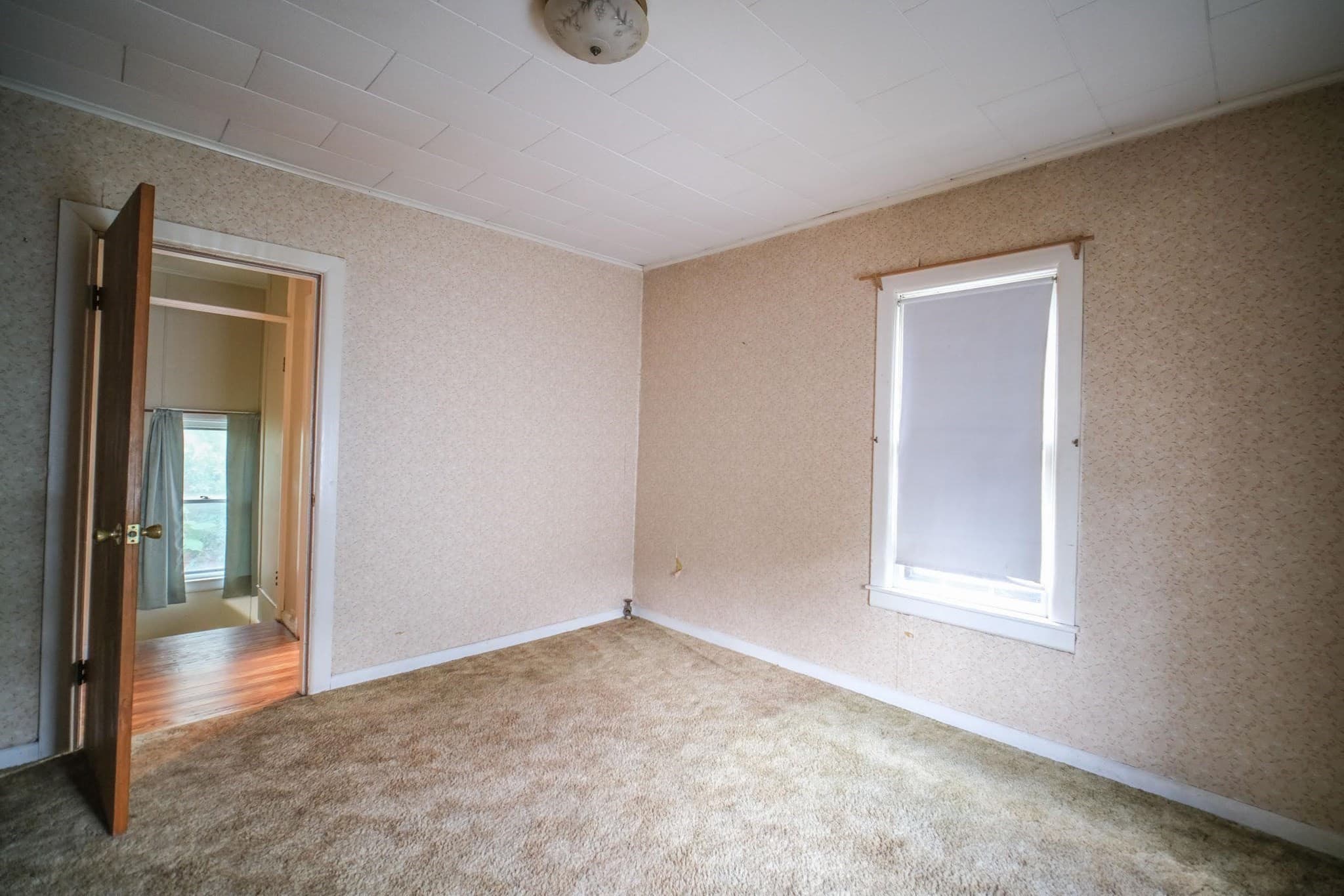 Single Family Residence at 103 Farnsworth St, Springfield MA 01107, Springfield, photo 18 of 23