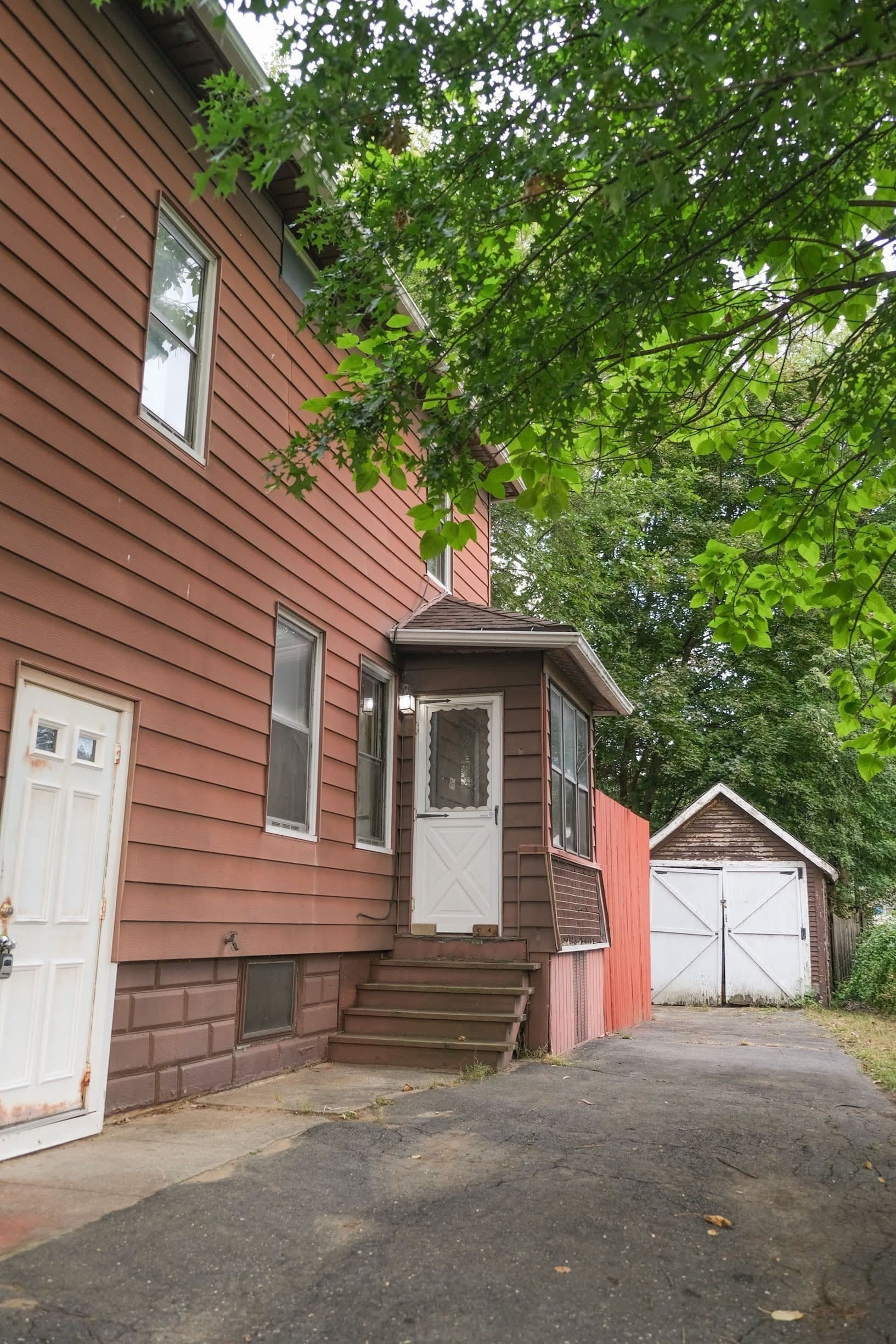 Single Family Residence at 103 Farnsworth St, Springfield MA 01107, Springfield, photo 21 of 23