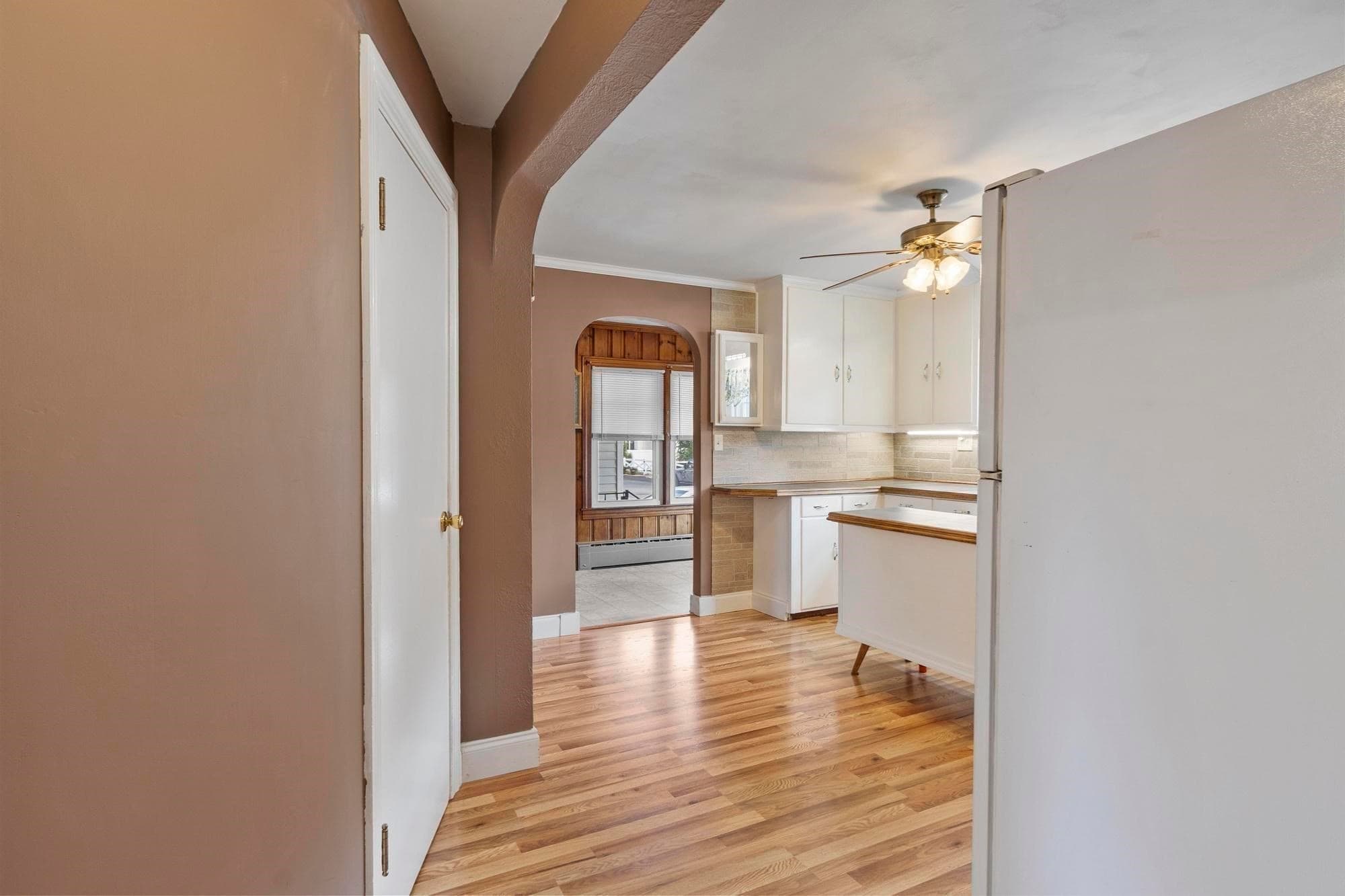 Single Family Residence at 173 Tenth St, Leominster MA 01453, Leominster, photo 13 of 35
