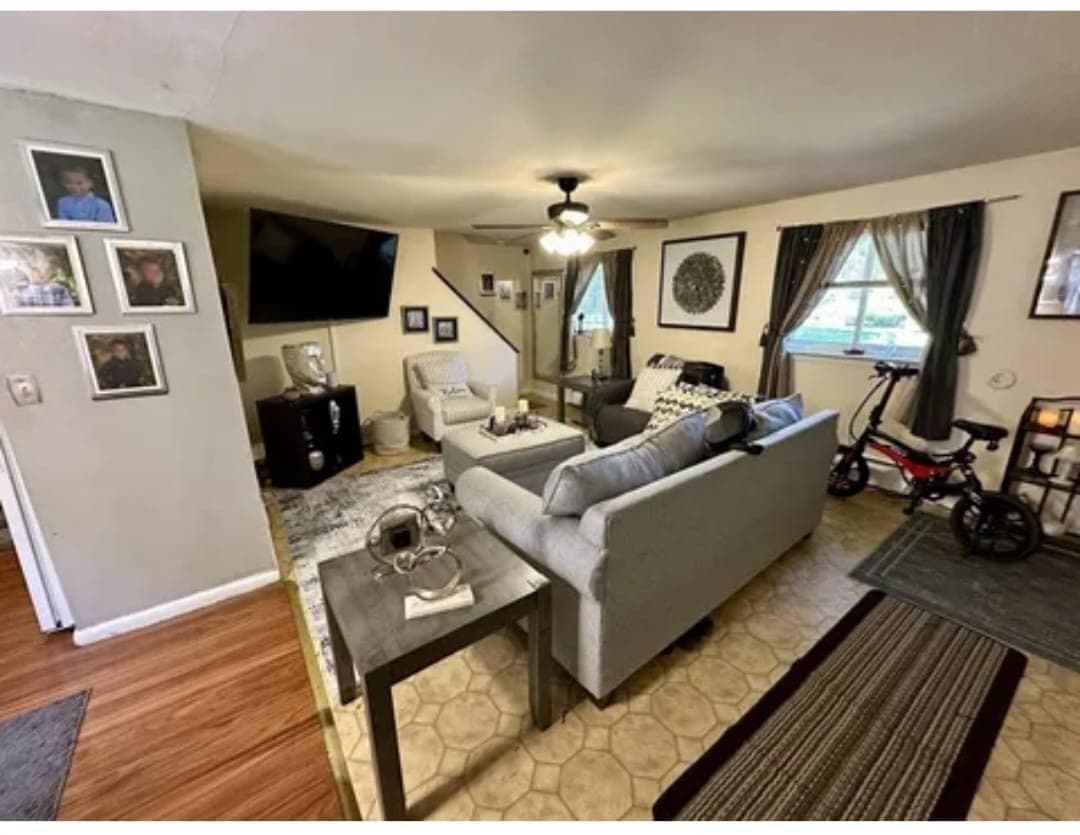 Condominium at 205 Bishop Dr # 205, Framingham MA 01702, Framingham, photo 4 of 12