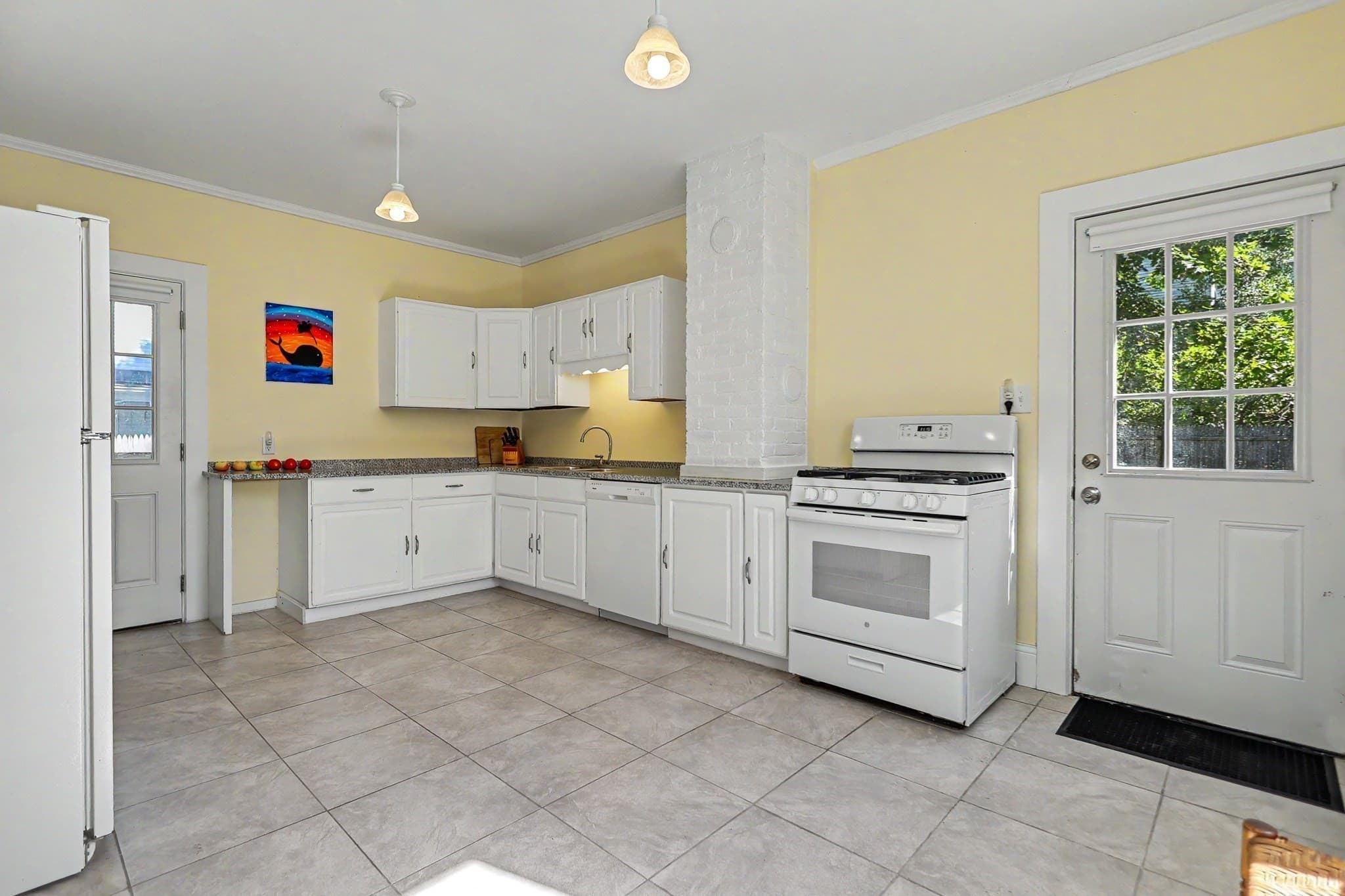 Multi Family at 33 Highland Avenue, Haverhill MA 01830, Haverhill, photo 12 of 38