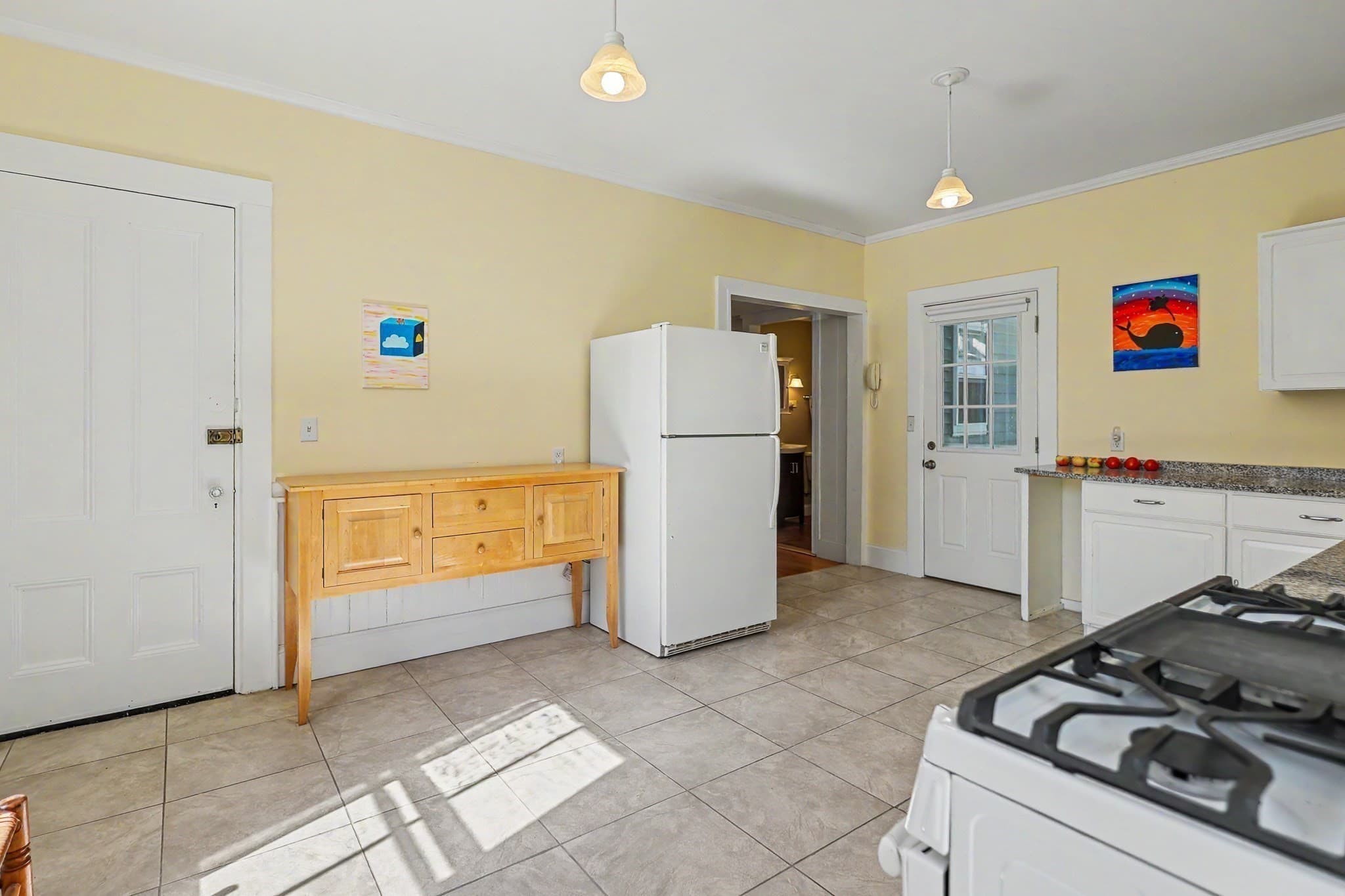 Multi Family at 33 Highland Avenue, Haverhill MA 01830, Haverhill, photo 11 of 38