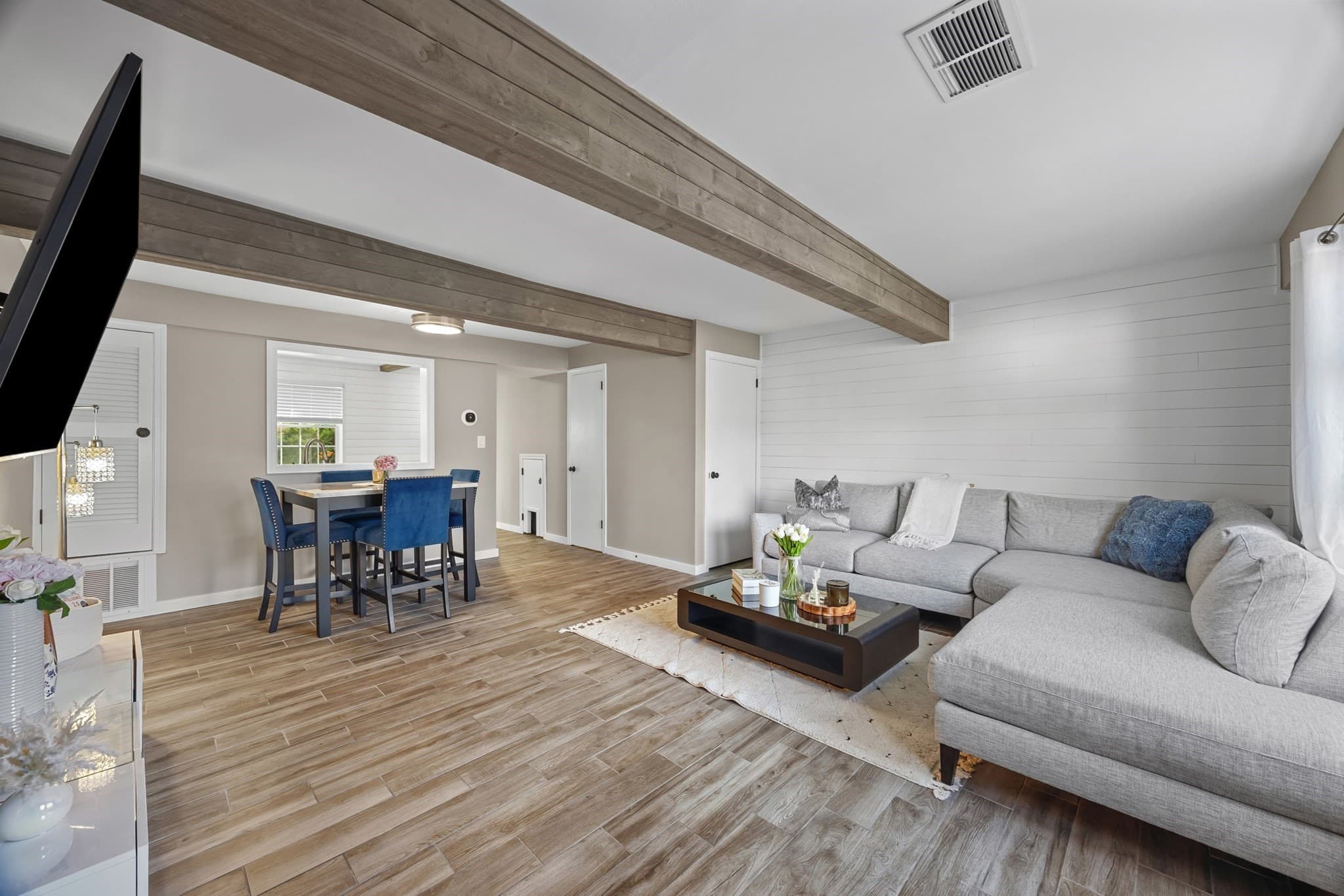 Condominium at 202 Windsor Drive # 202, Framingham MA 01701, Framingham, photo 6 of 35