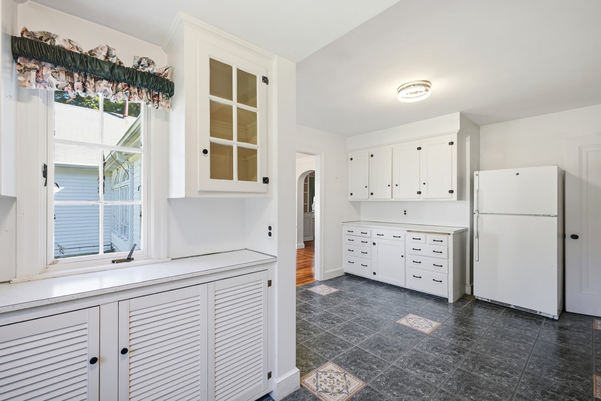 Single Family Residence at 35 Forest Street, Stoneham MA 02180, Stoneham, photo 13 of 42