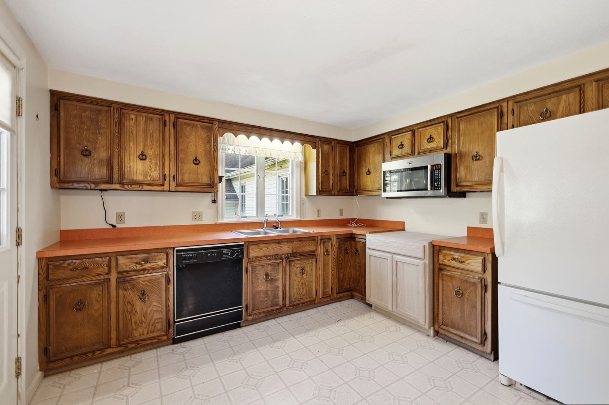Single Family Residence at 35 Forest Street, Stoneham MA 02180, Stoneham, photo 32 of 42
