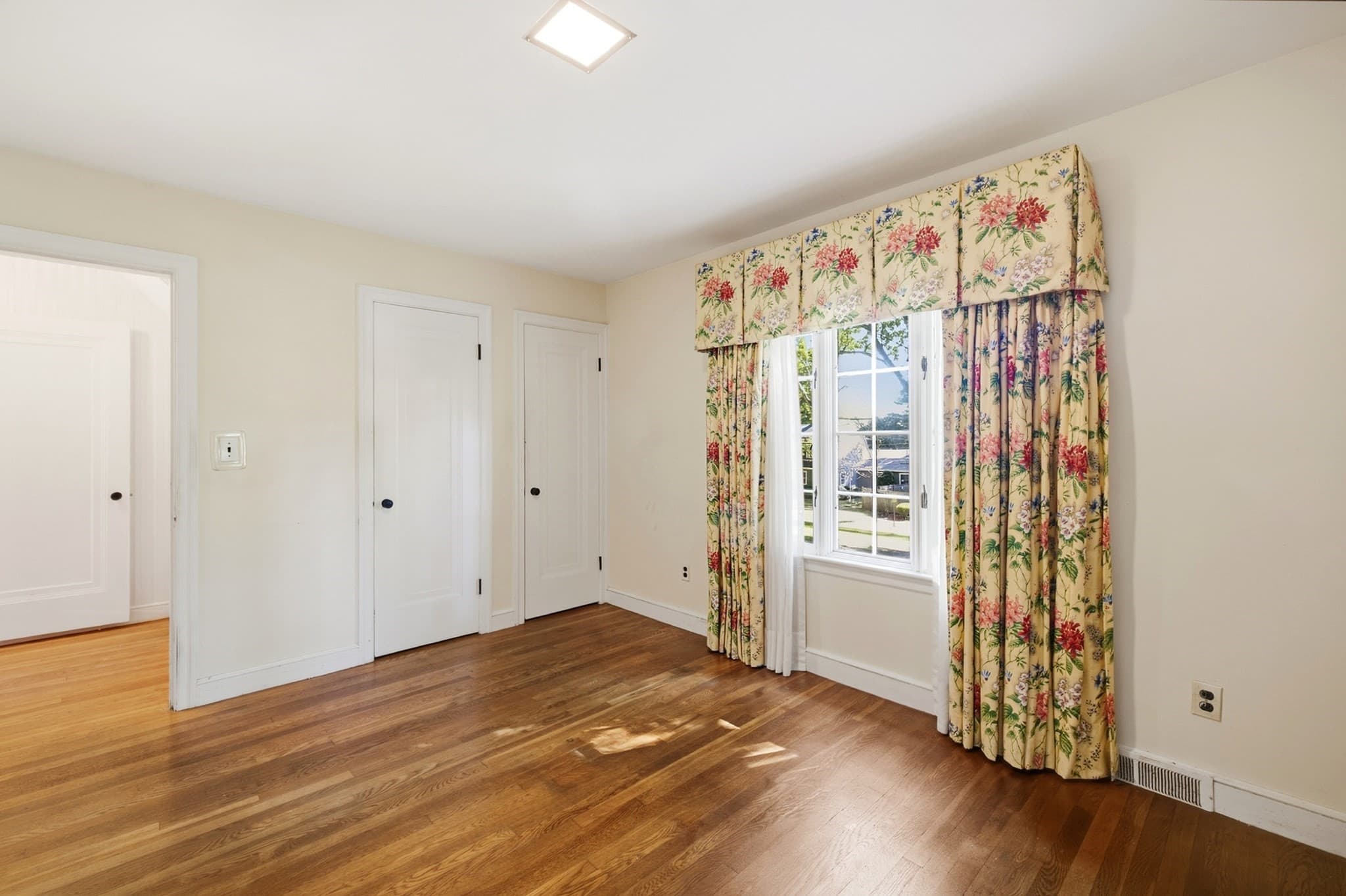 Single Family Residence at 35 Forest Street, Stoneham MA 02180, Stoneham, photo 20 of 42