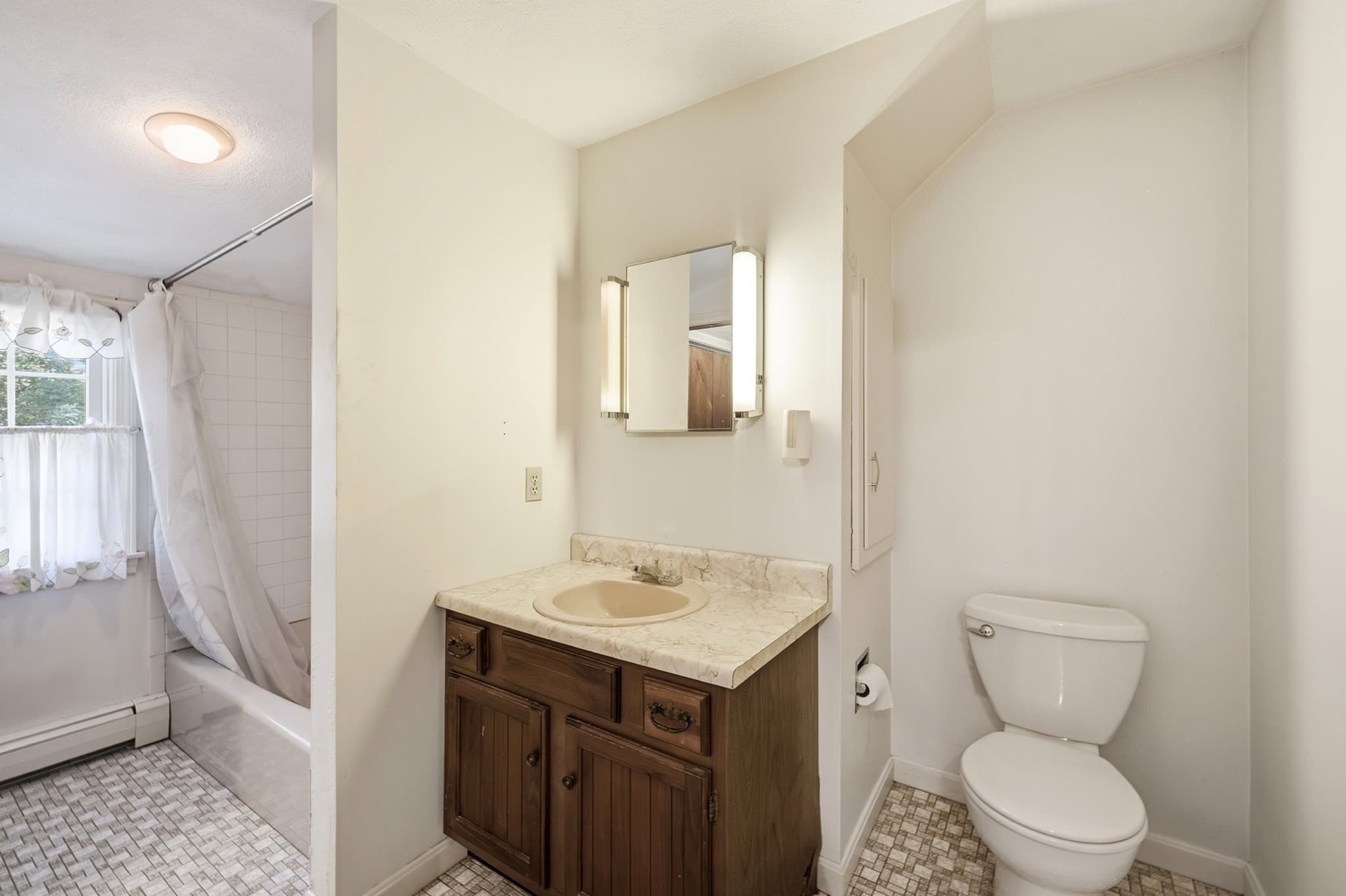 Single Family Residence at 35 Forest Street, Stoneham MA 02180, Stoneham, photo 35 of 42