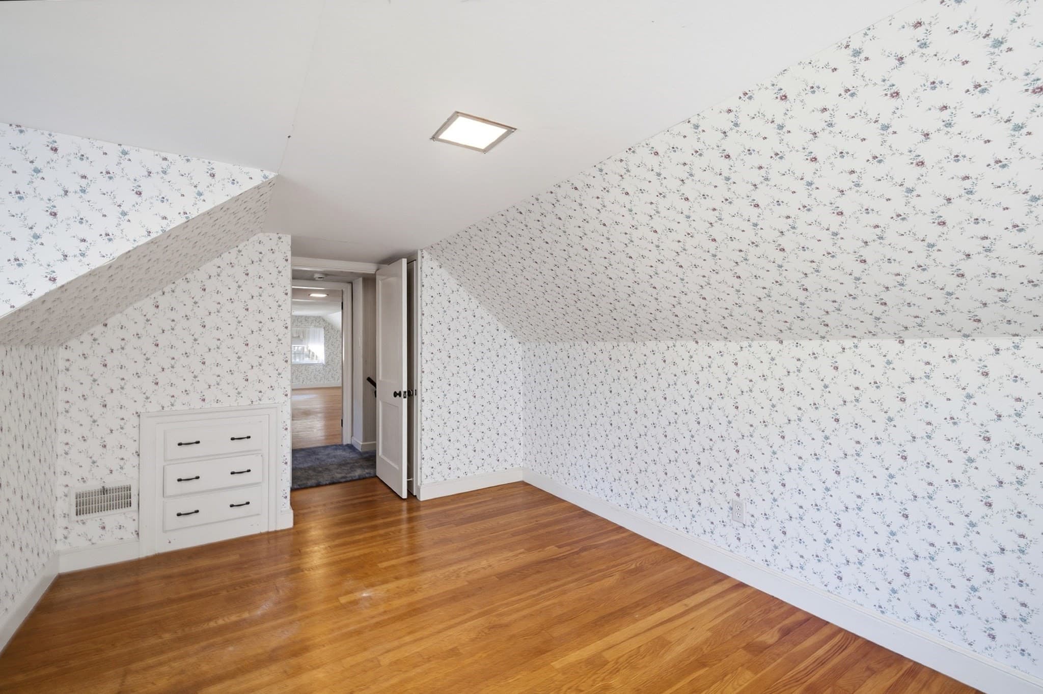Single Family Residence at 35 Forest Street, Stoneham MA 02180, Stoneham, photo 25 of 42