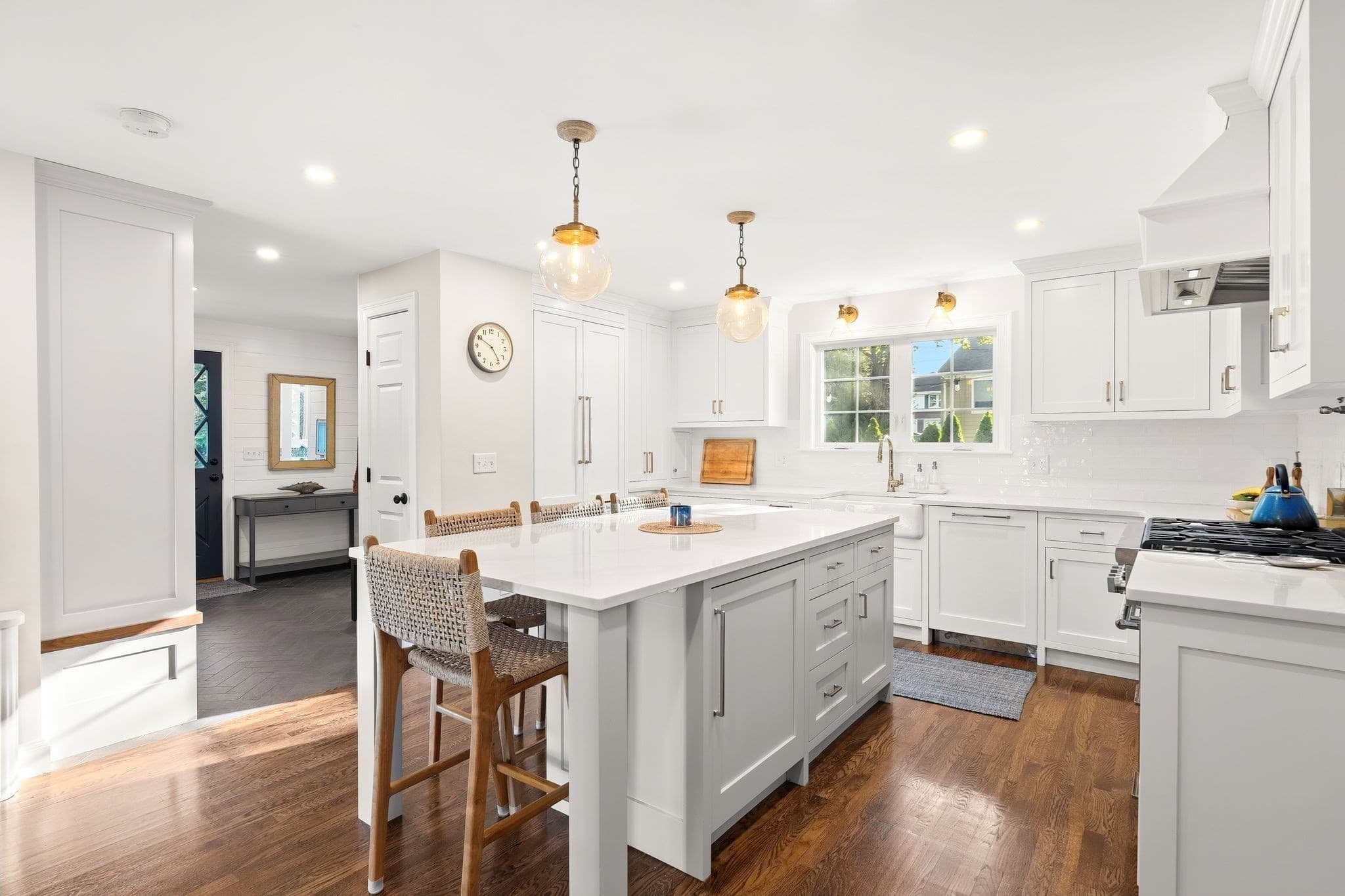 Single Family Residence at 31 Sevinor Rd, Marblehead MA 01945, Marblehead, photo 8 of 37