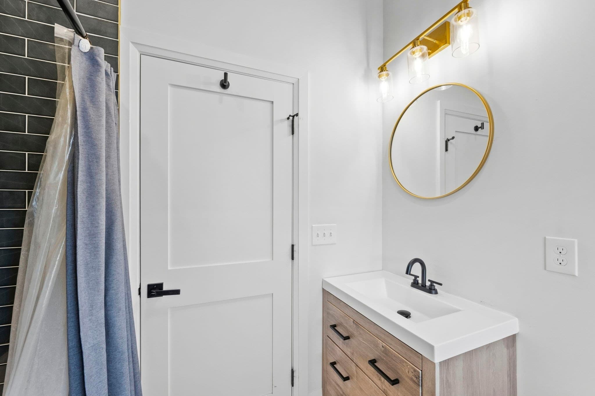 Condominium at 81 Homes Ave # 3, Boston MA 02122, Boston, photo 26 of 37