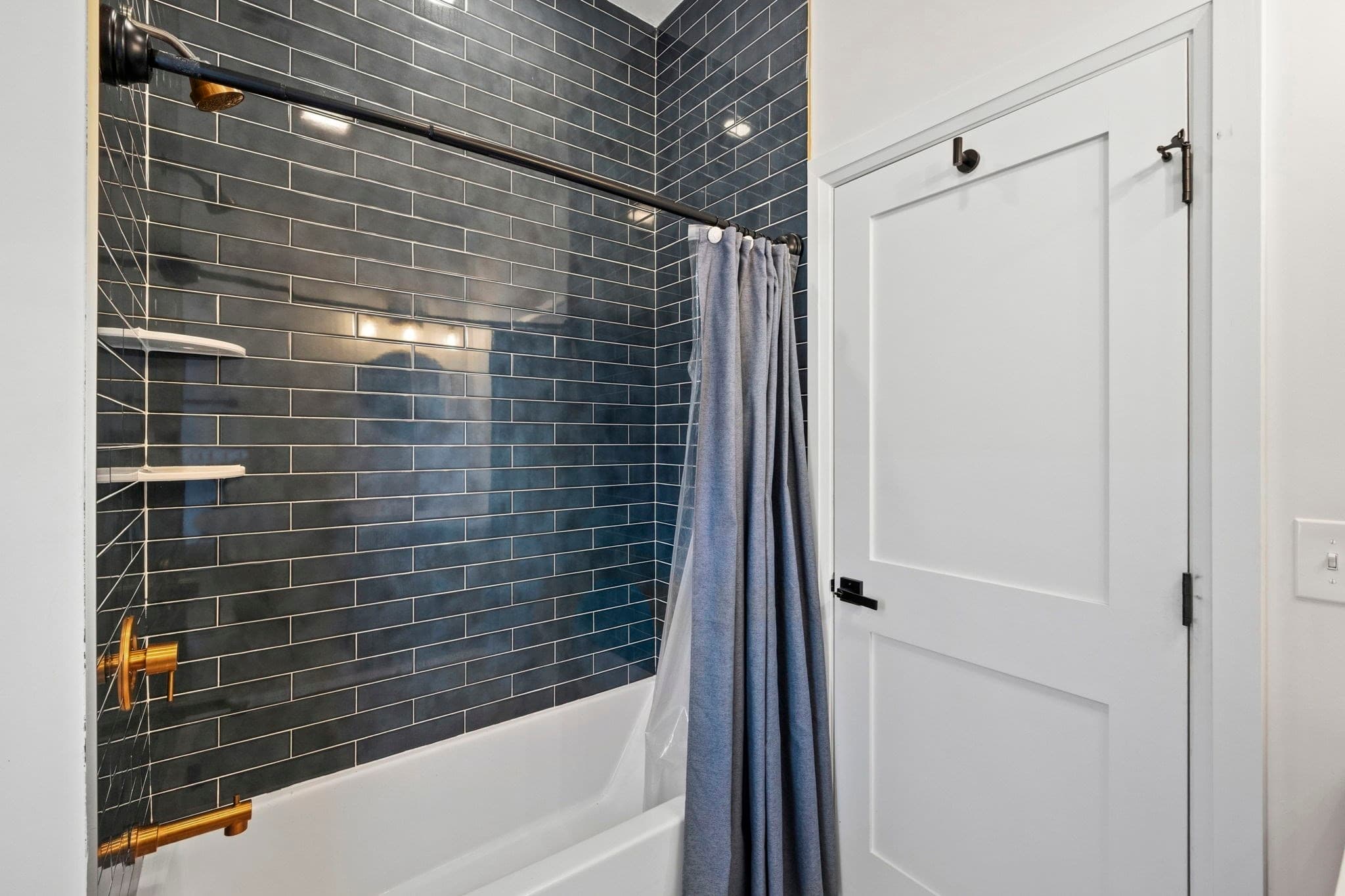 Condominium at 81 Homes Ave # 3, Boston MA 02122, Boston, photo 28 of 37