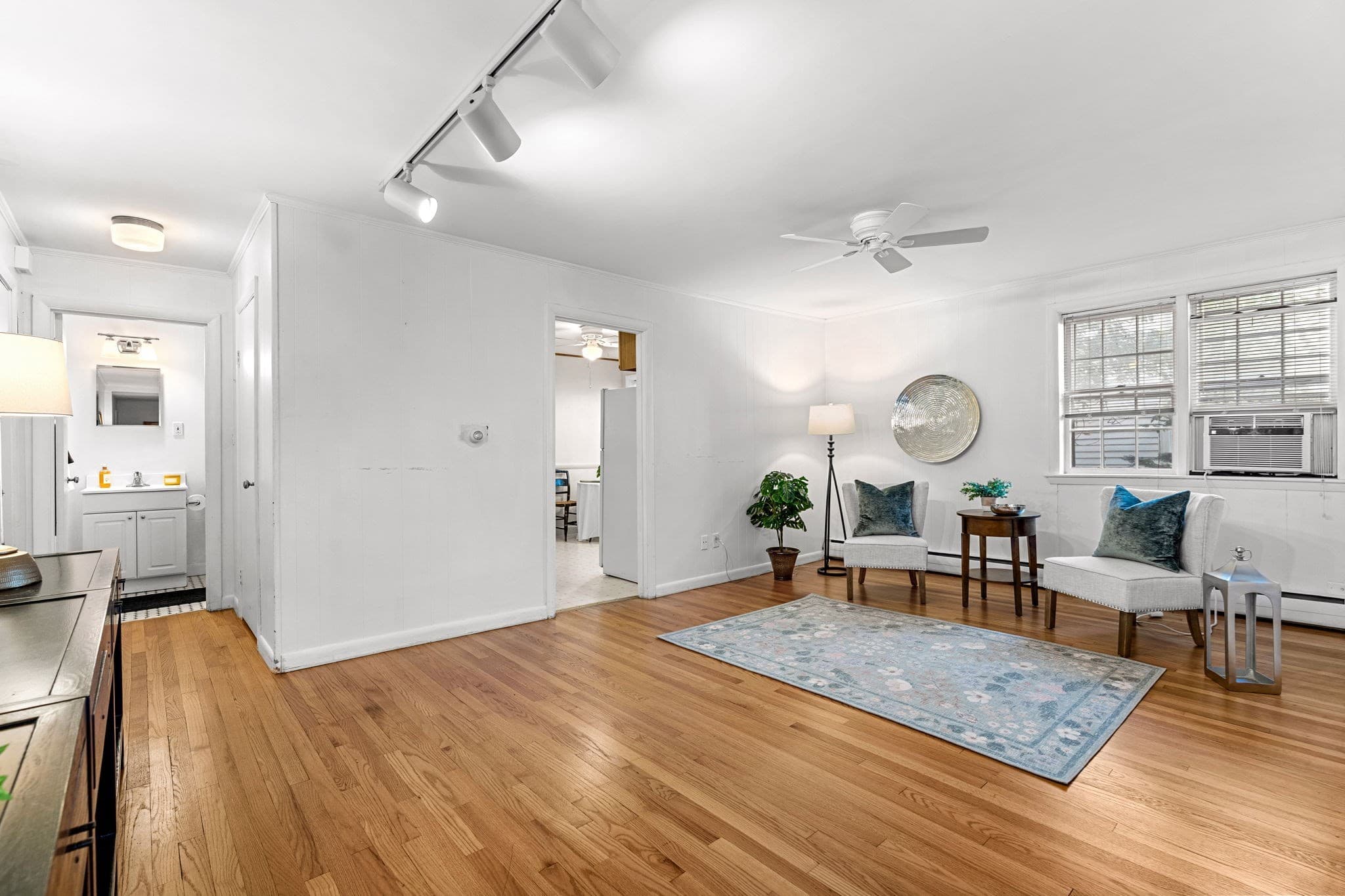 Condominium at 26 Summer St # 5, Marblehead MA 01945, Marblehead, photo 7 of 21