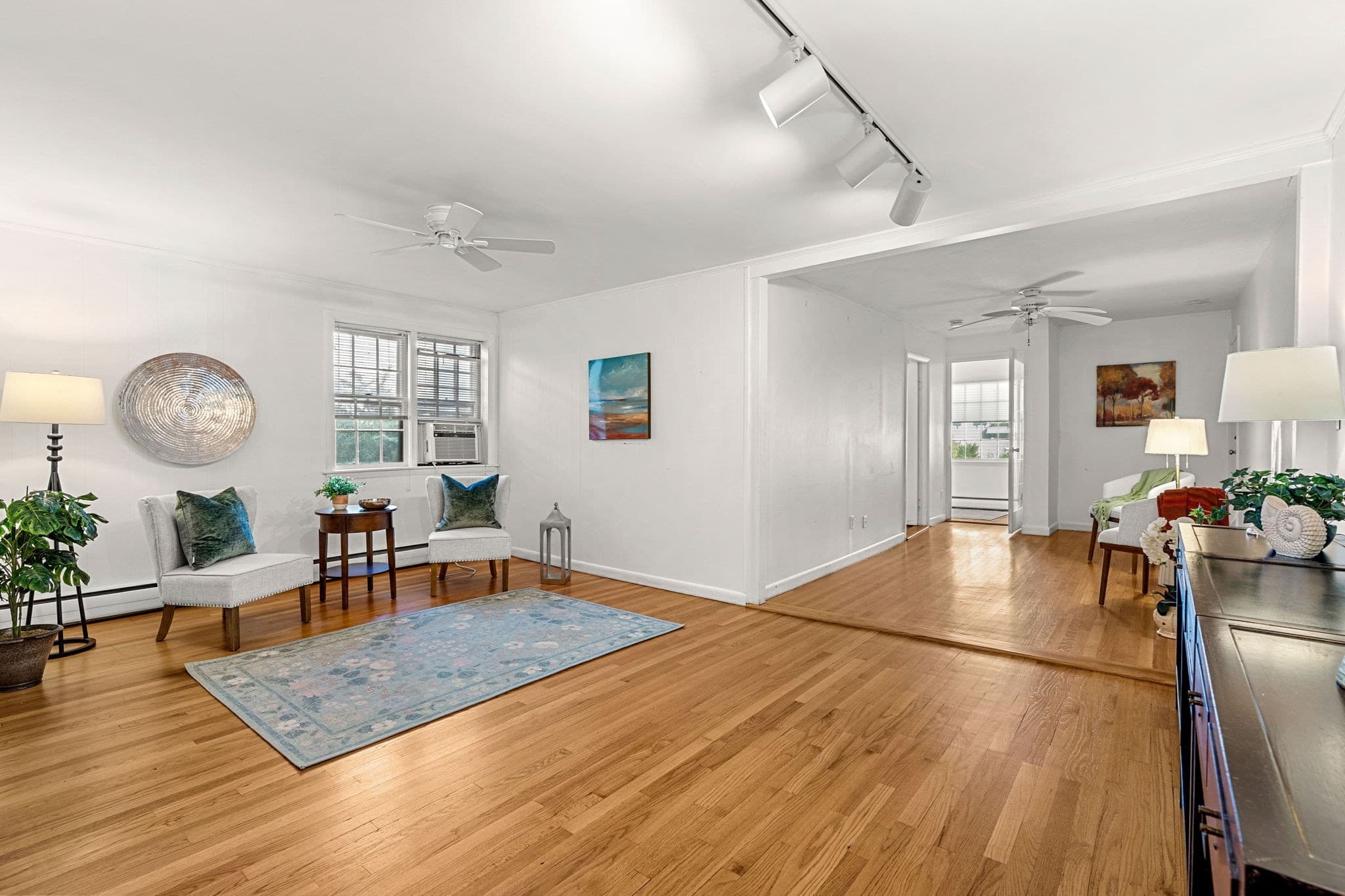 Condominium at 26 Summer St # 5, Marblehead MA 01945, Marblehead, photo 4 of 21