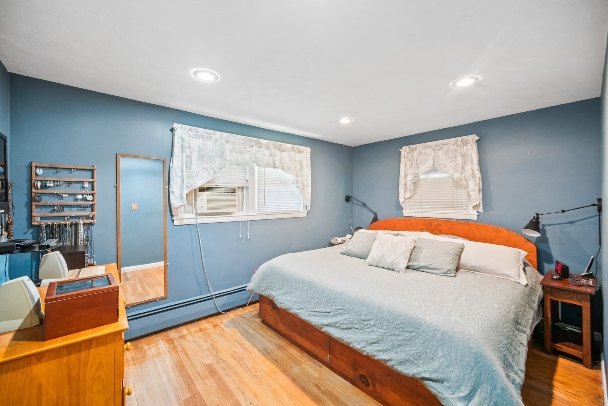 Single Family Residence at 23 Pearson St, Chelmsford MA 01824, Chelmsford, photo 12 of 30