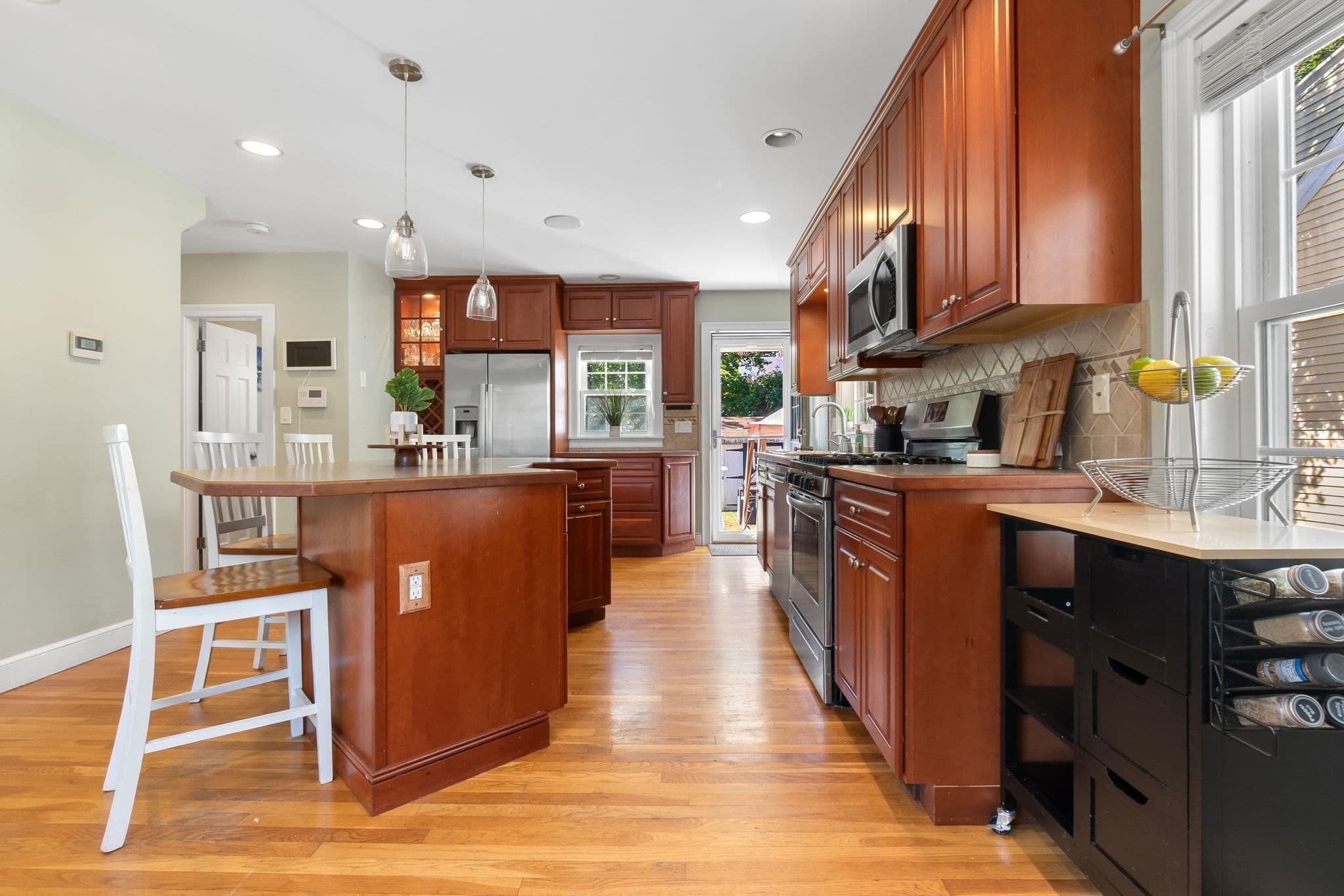Single Family Residence at 15 Maple Valley Rd, Lynn MA 01904, Lynn, photo 9 of 40